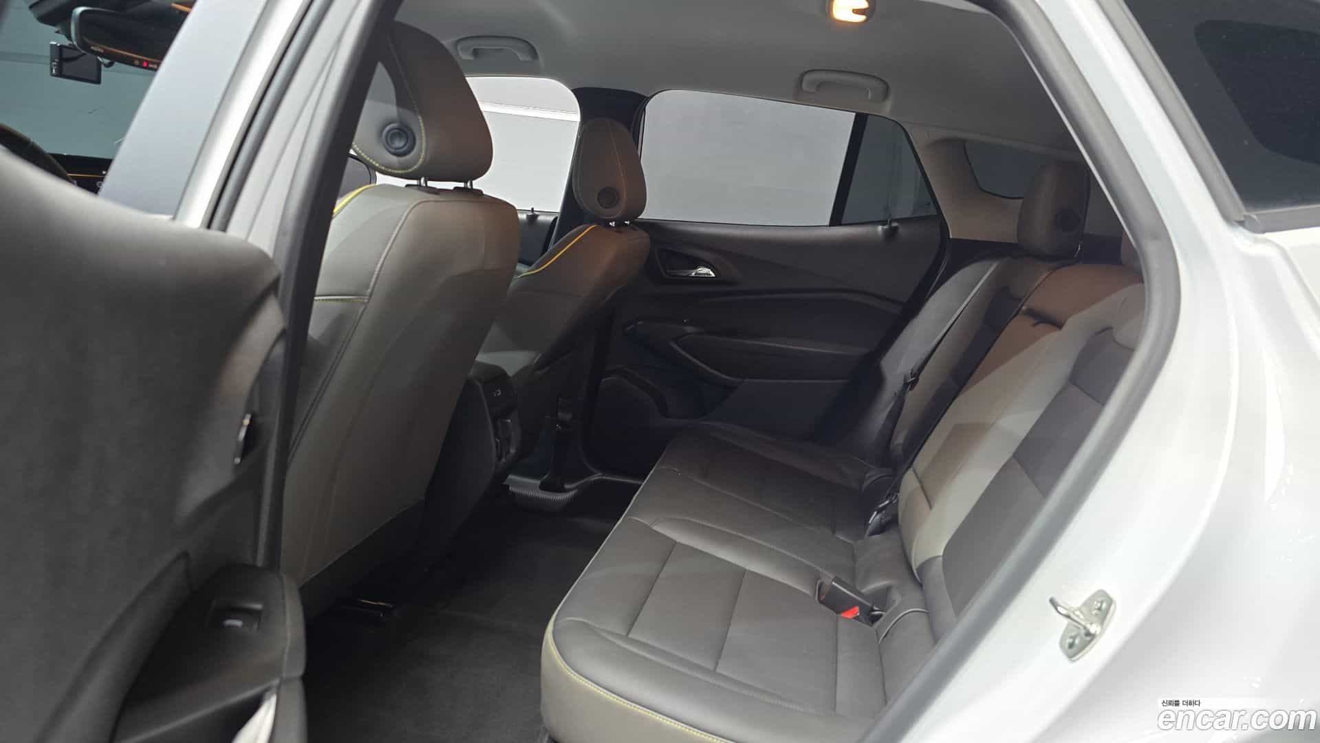 Trax Chevrolet 2023.11-OPTION-016