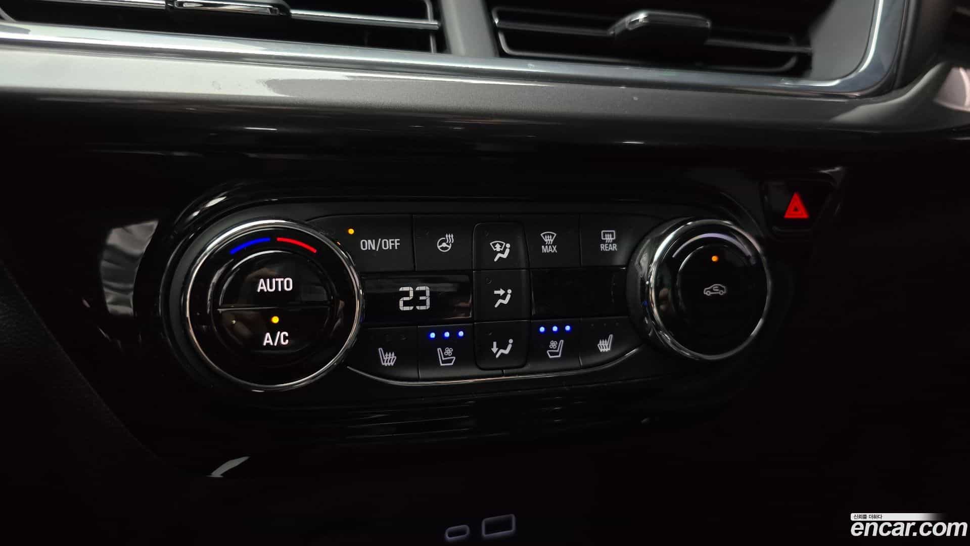 Trax Chevrolet 2023.11-OPTION-021
