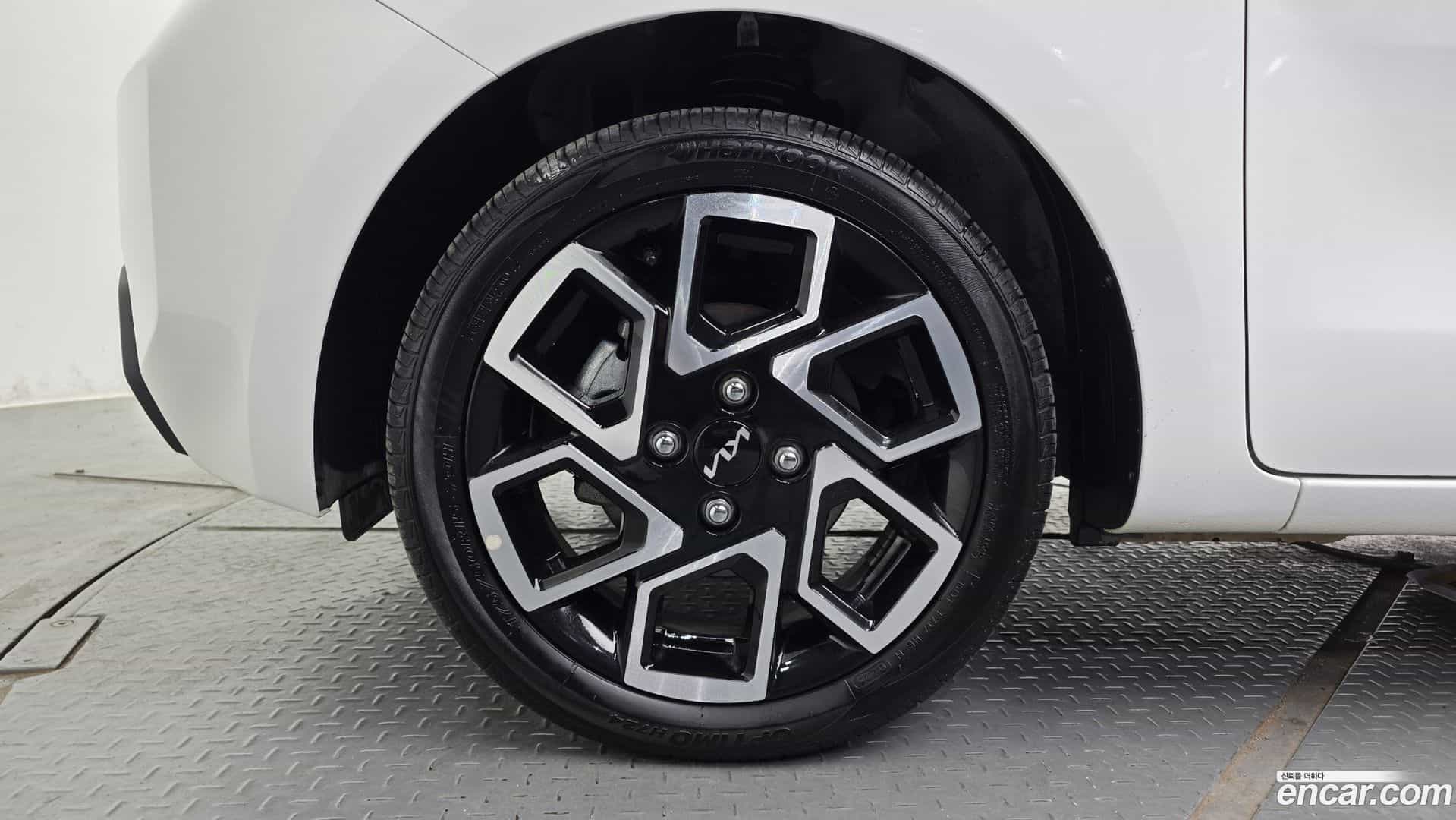 RAY Kia 2025.4-OUTER-005