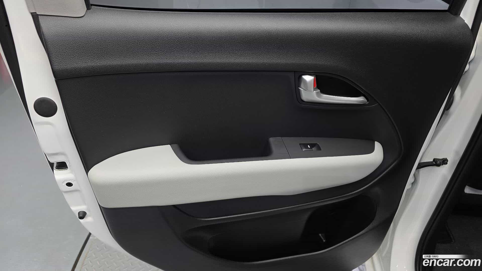 RAY Kia 2025.4-INNER-035