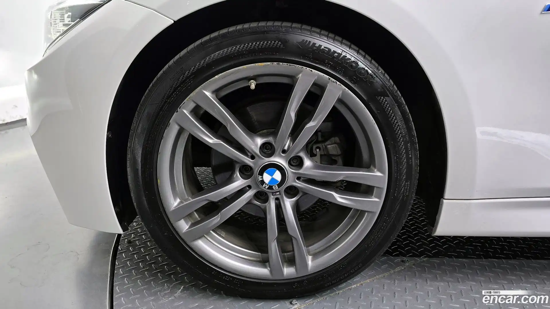3-Series BMW 2016.4-OUTER-005