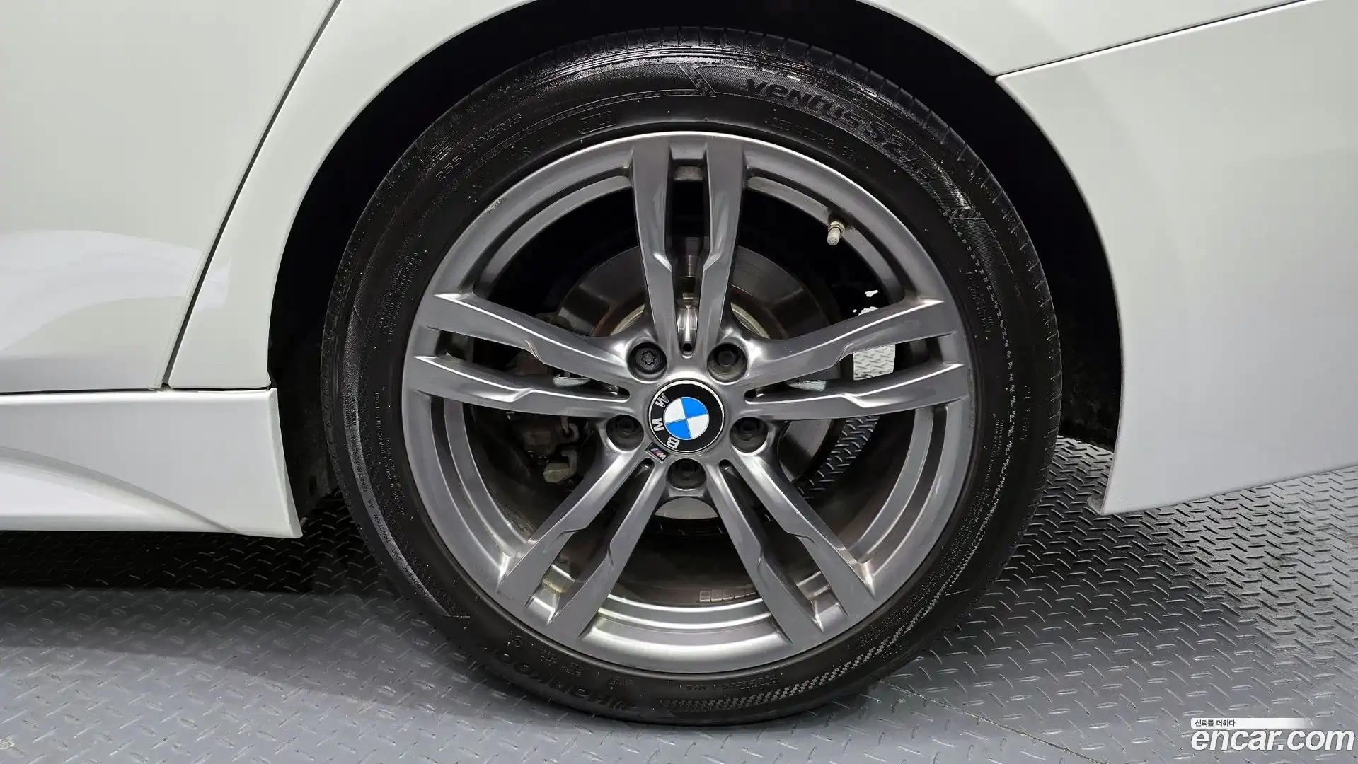 3-Series BMW 2016.4-OUTER-031