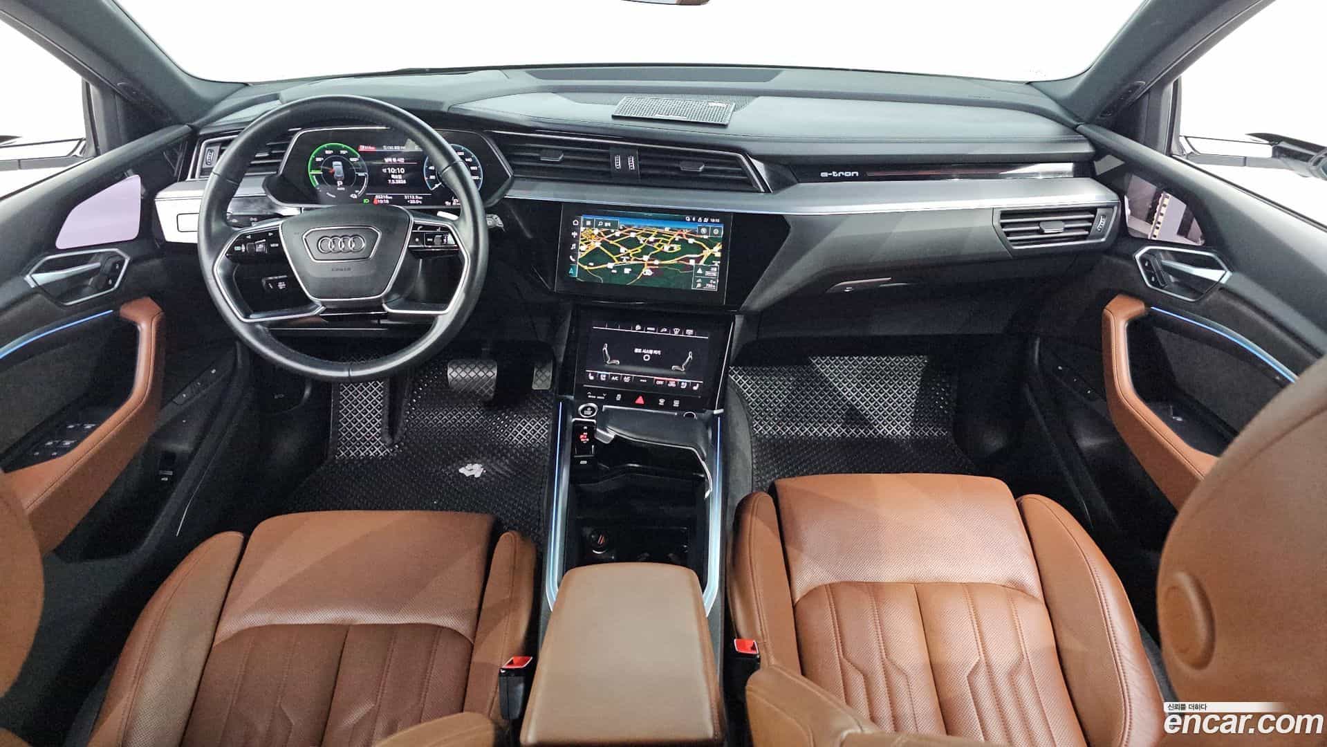 e-tron Audi 2021.9-INNER-007