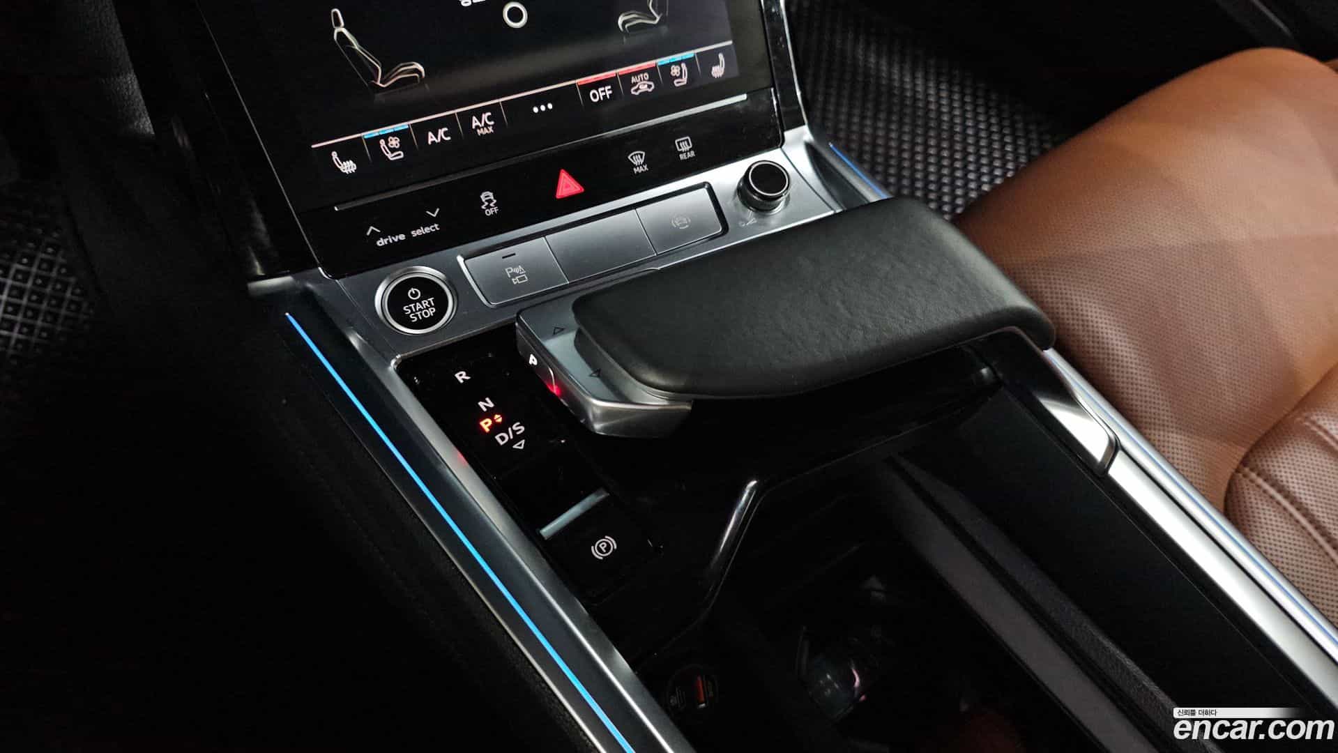 e-tron Audi 2021.9-INNER-009