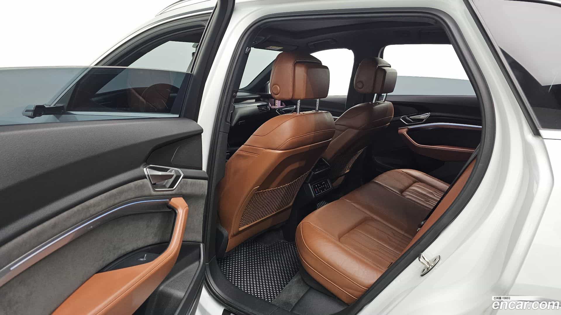 e-tron Audi 2021.9-OPTION-015
