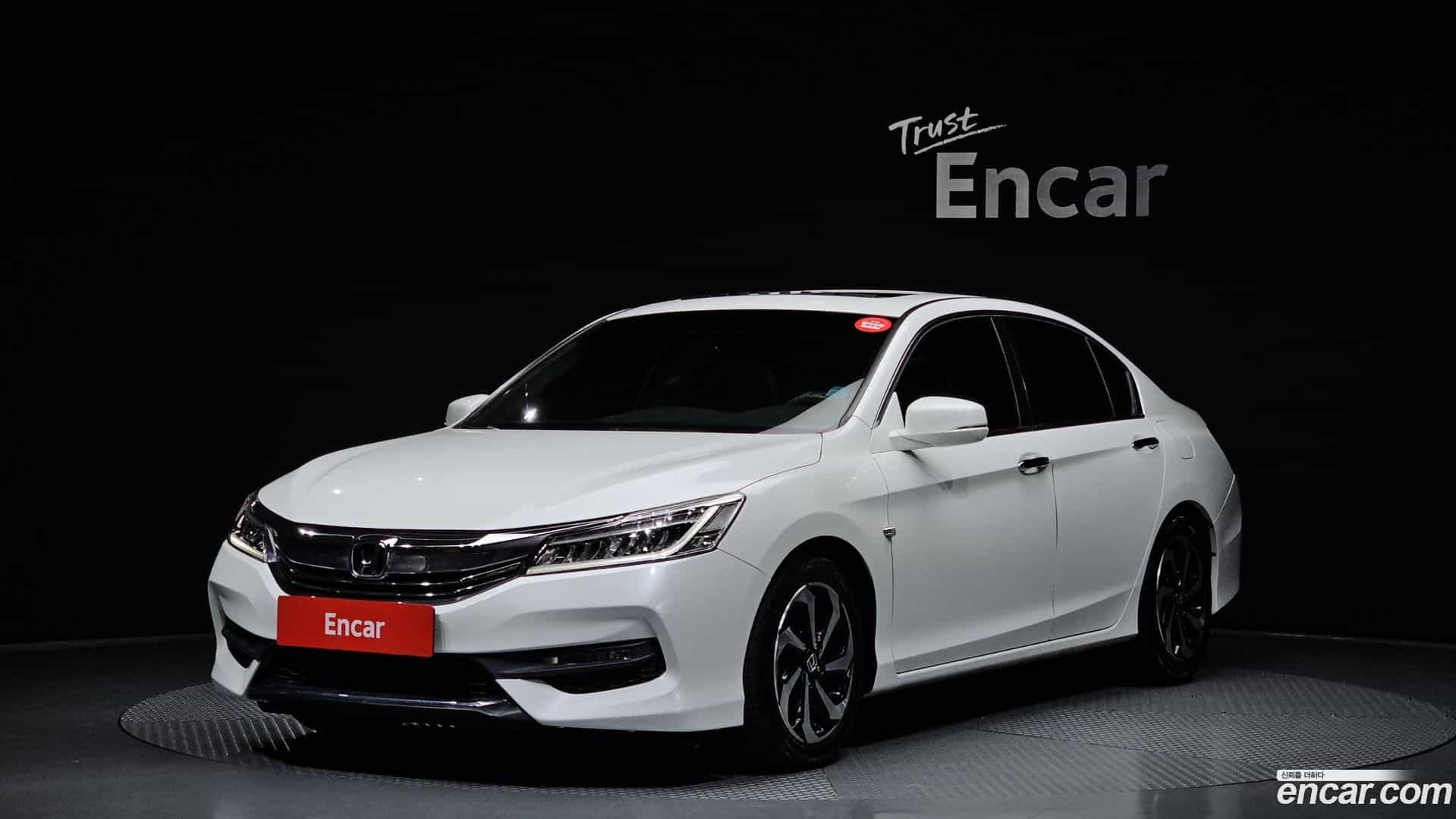 Accord Honda 2016.8-OUTER-001