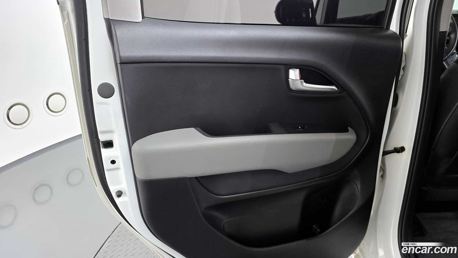 RAY Kia 2023.10-INNER-035