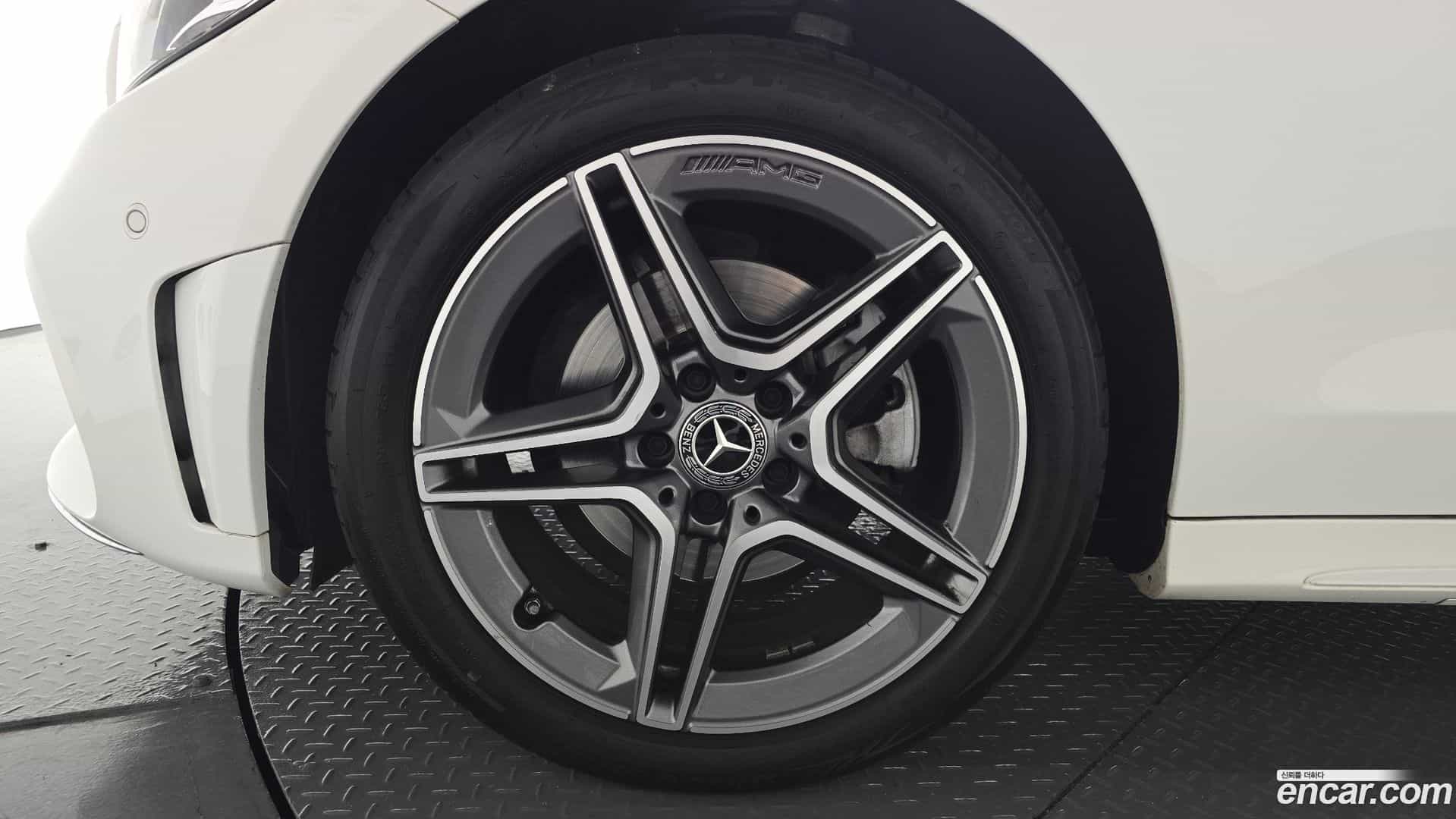C-Class Mercedes-Benz 2021.5-OUTER-005