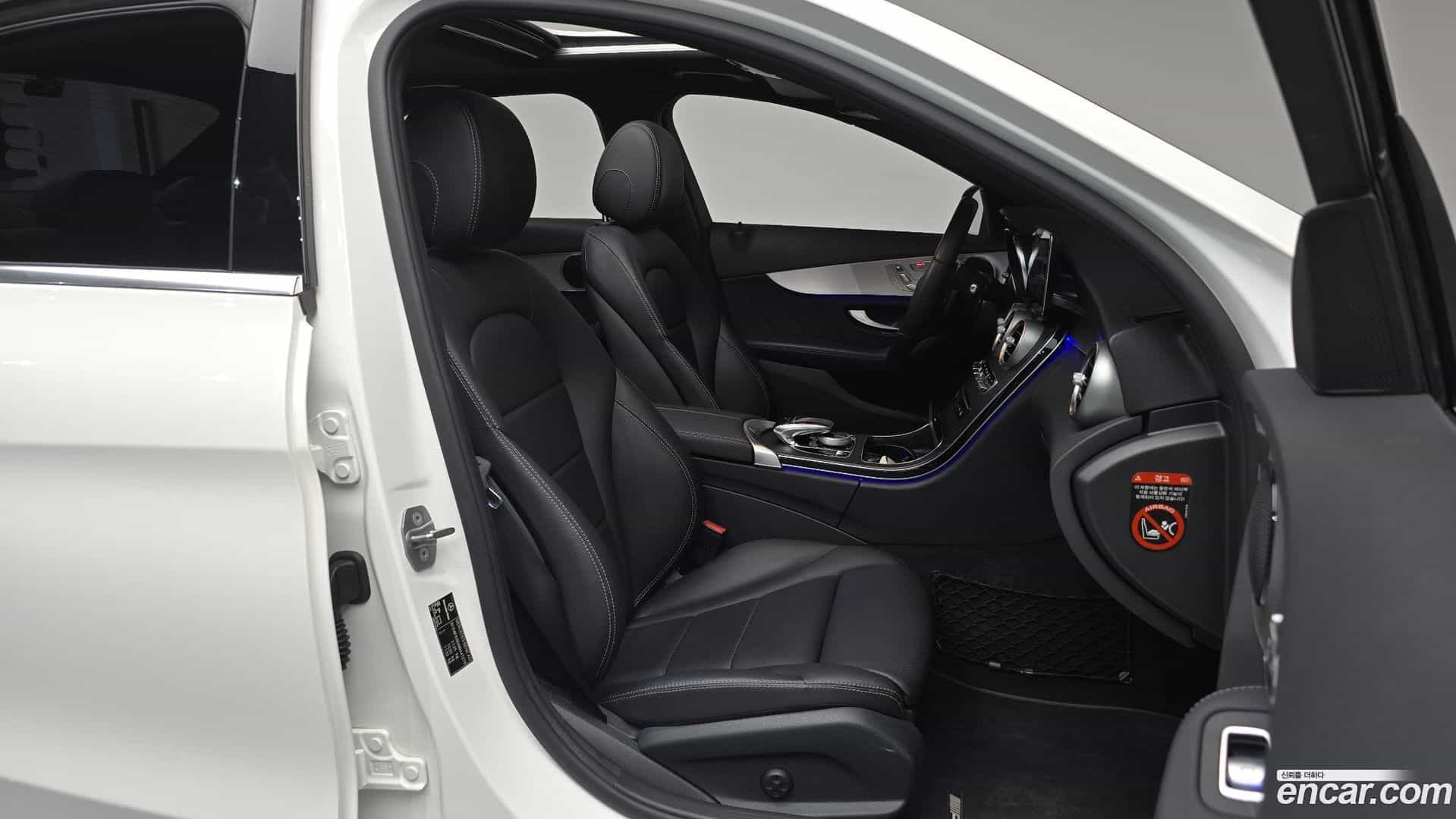 C-Class Mercedes-Benz 2021.5-OPTION-015