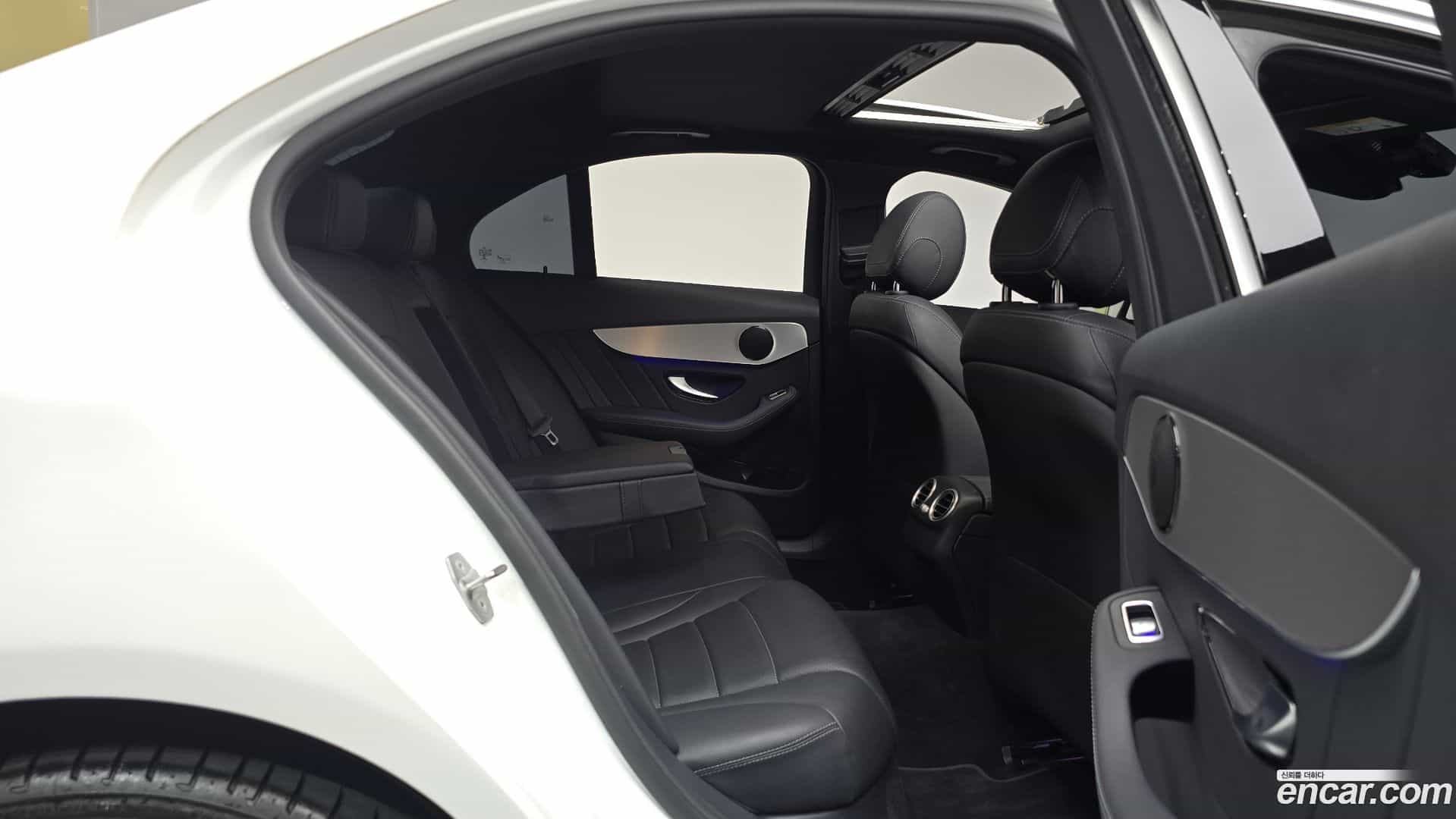 C-Class Mercedes-Benz 2021.5-OPTION-016