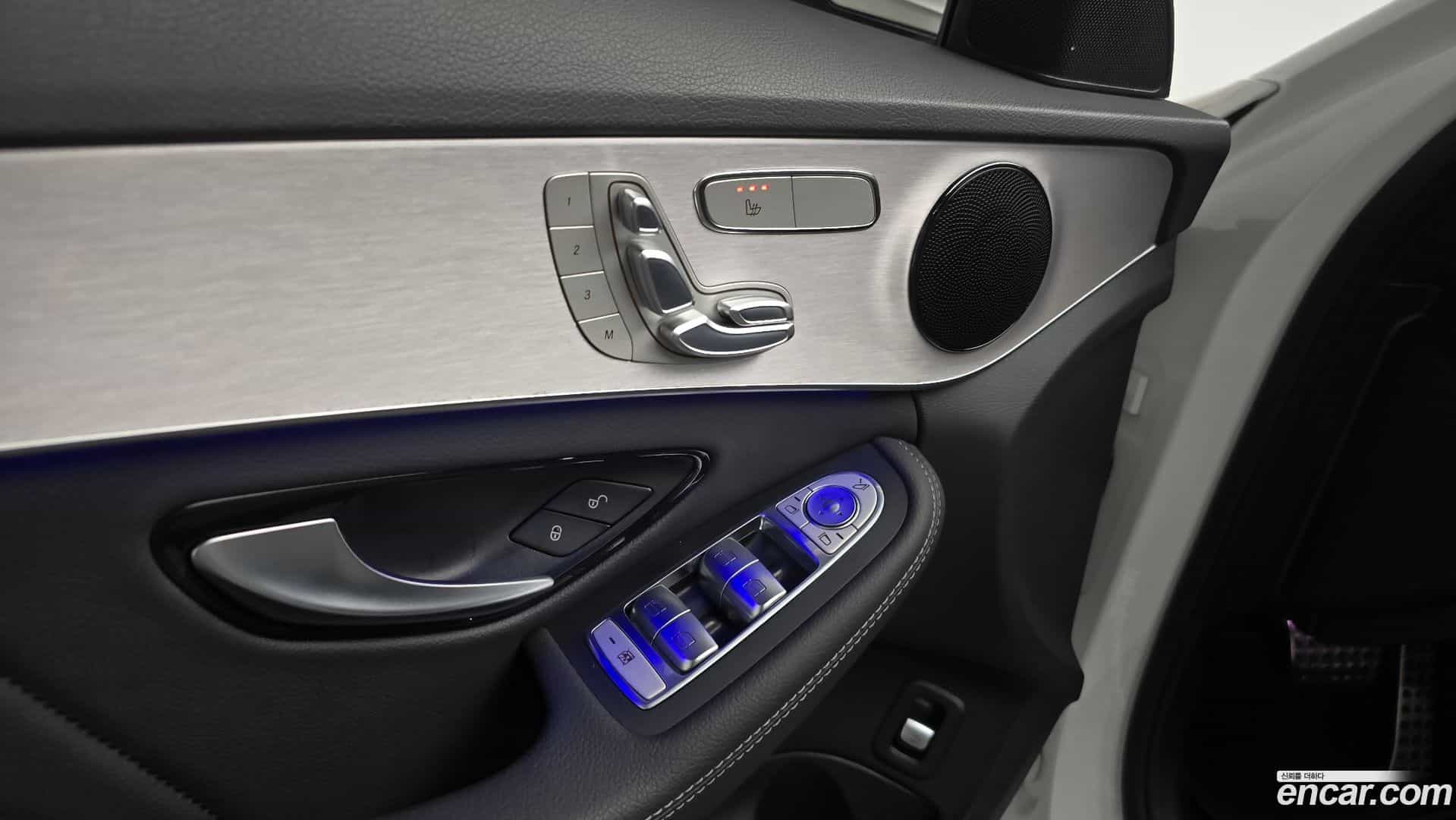C-Class Mercedes-Benz 2021.5-OPTION-022