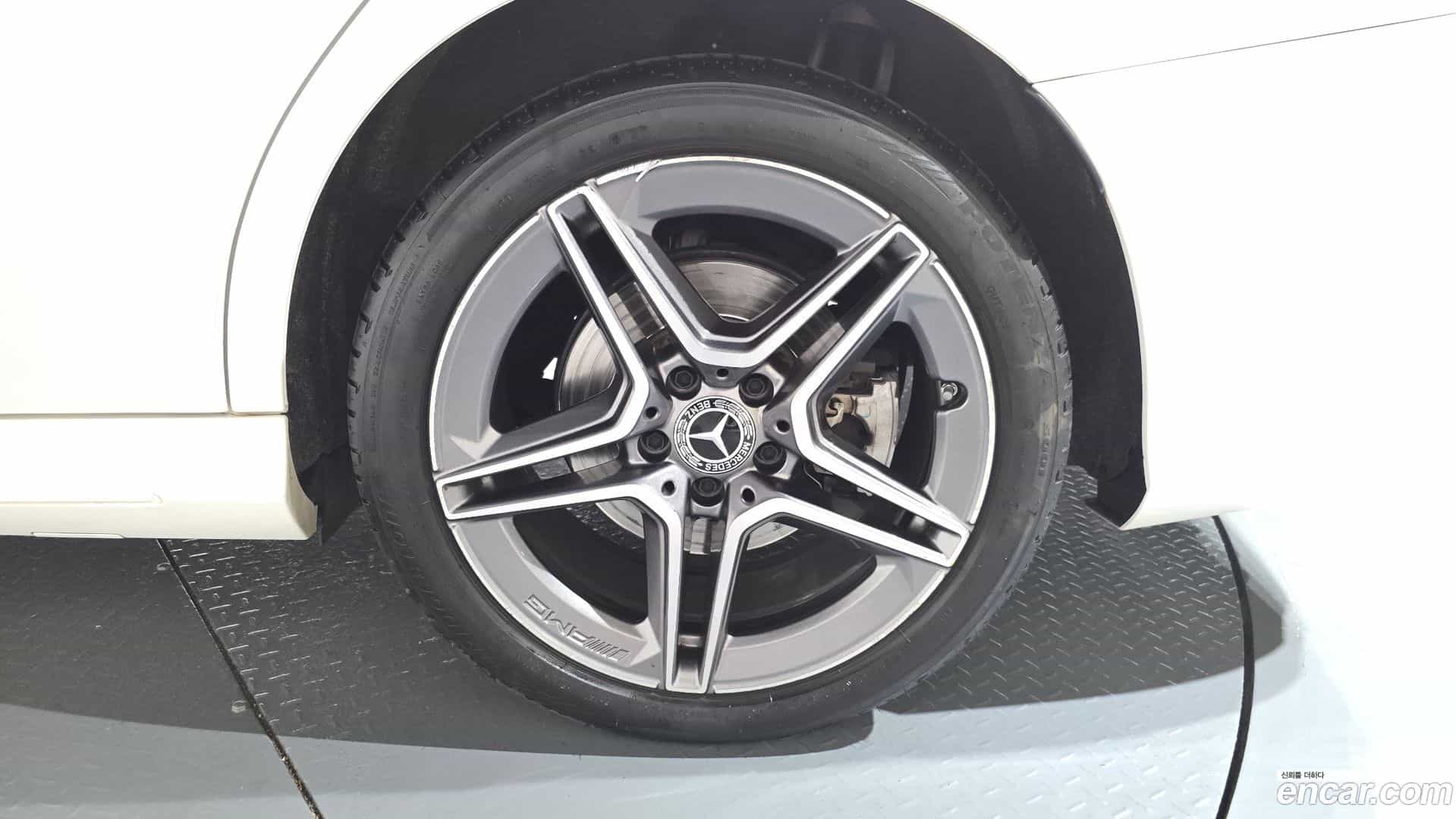 C-Class Mercedes-Benz 2021.5-OUTER-031