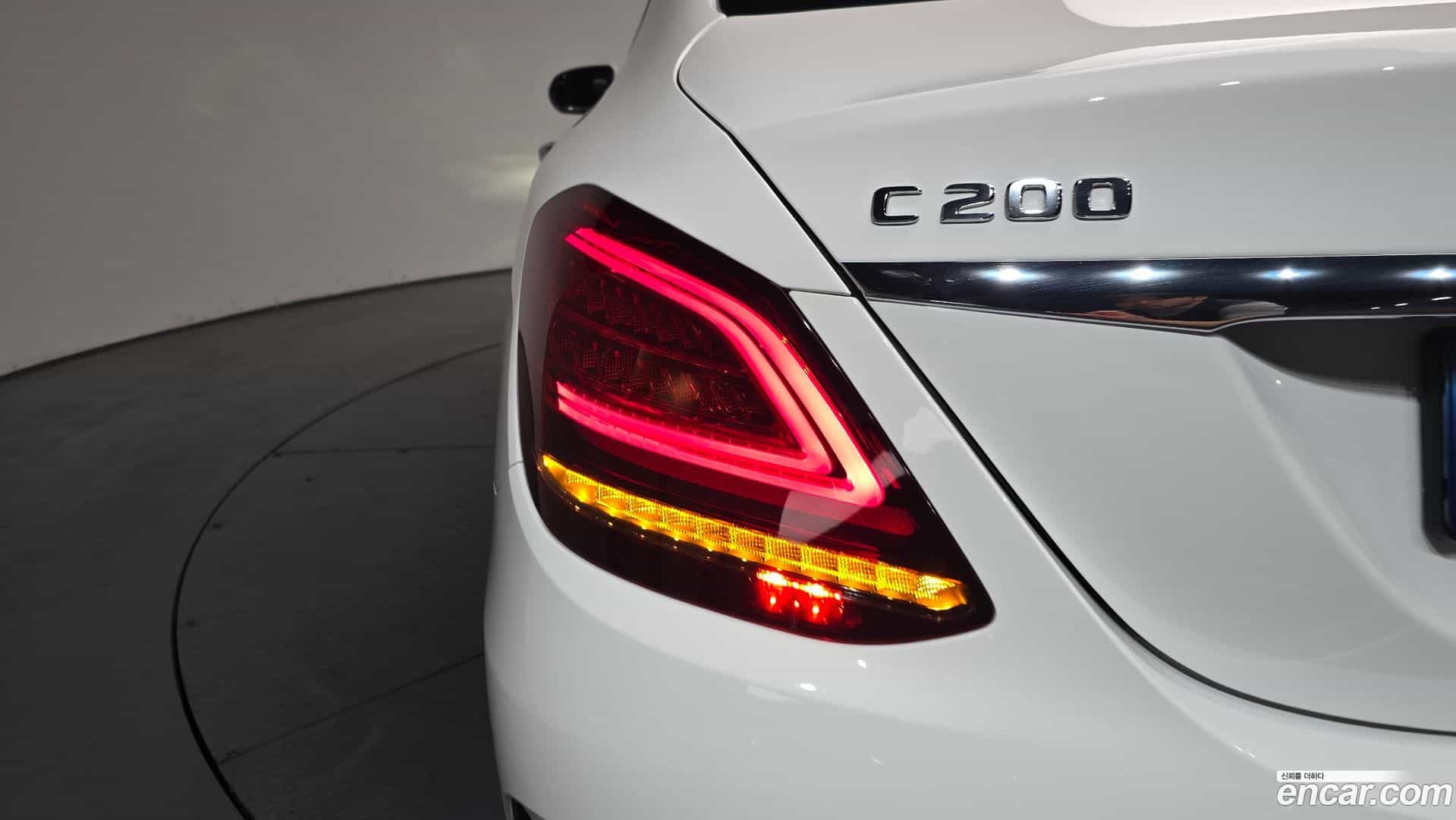 C-Class Mercedes-Benz 2021.5-OUTER-033