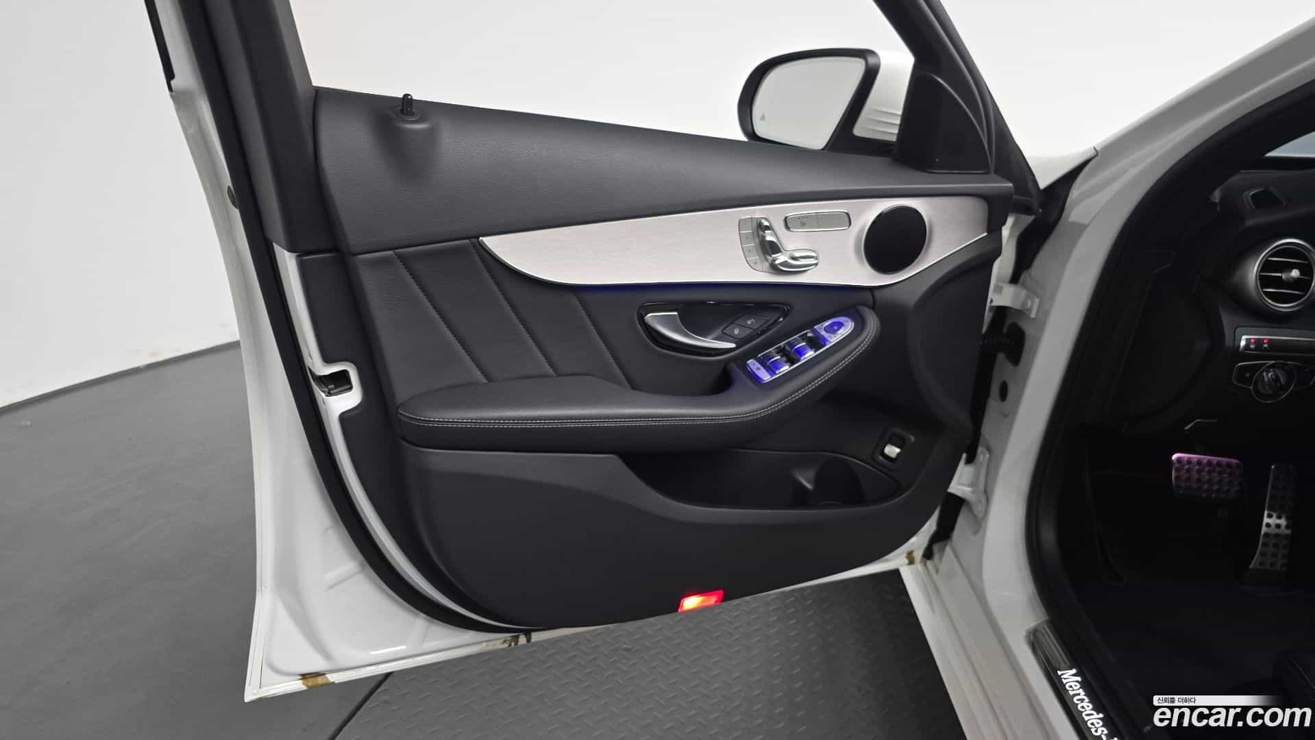 C-Class Mercedes-Benz 2021.5-INNER-034