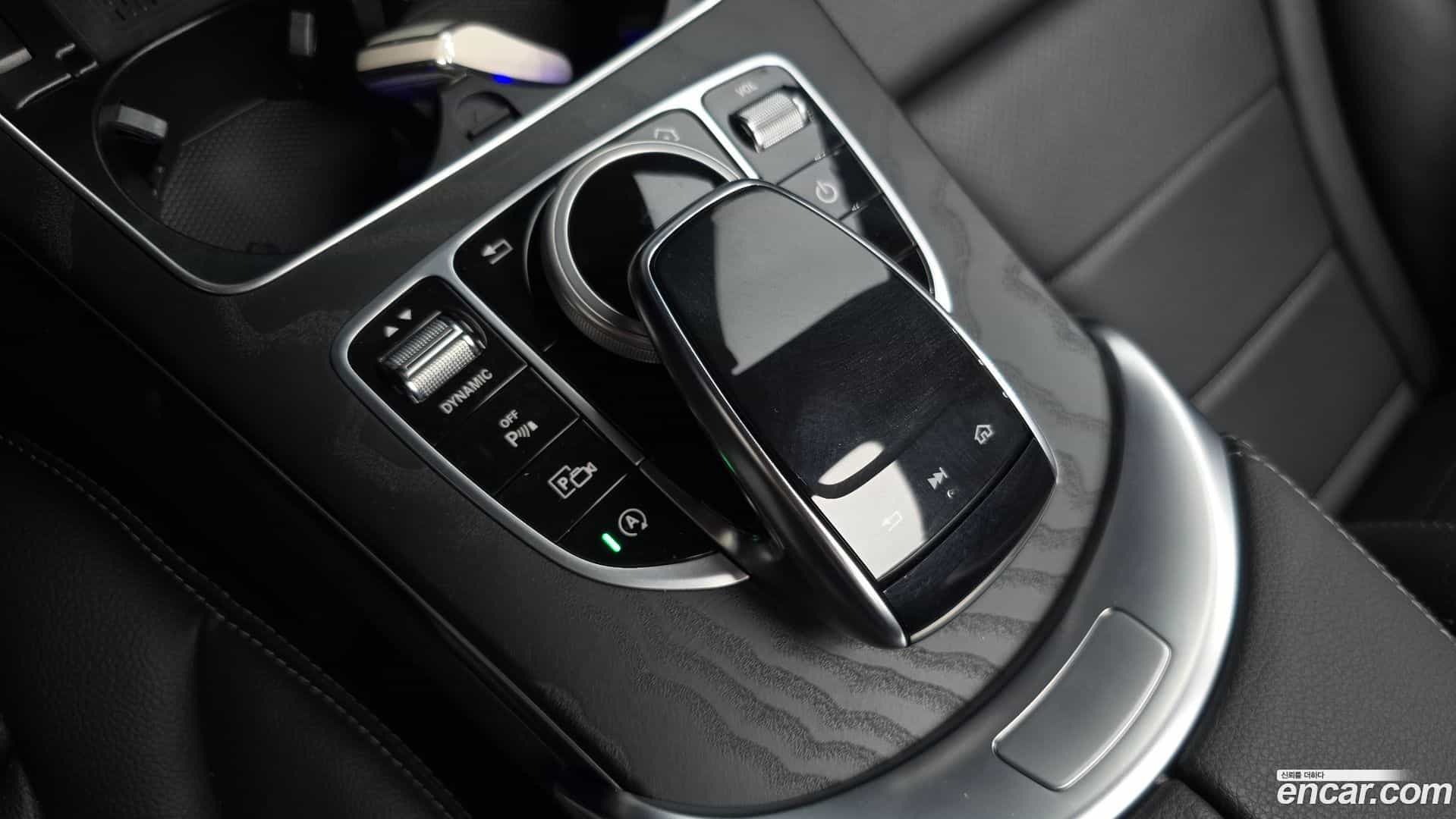 C-Class Mercedes-Benz 2021.5-OPTION-043
