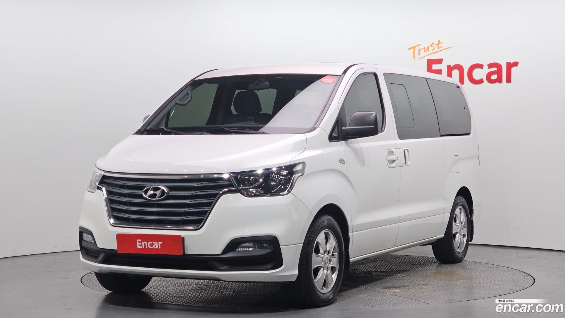 Main__Slider__Photo:Starex Hyundai 2019.3-0