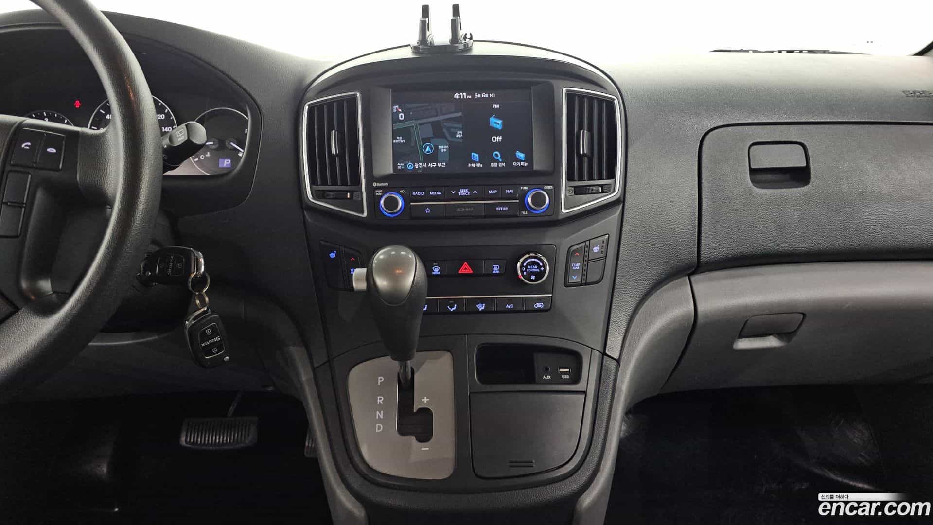 Starex Hyundai 2019.3-OPTION-017