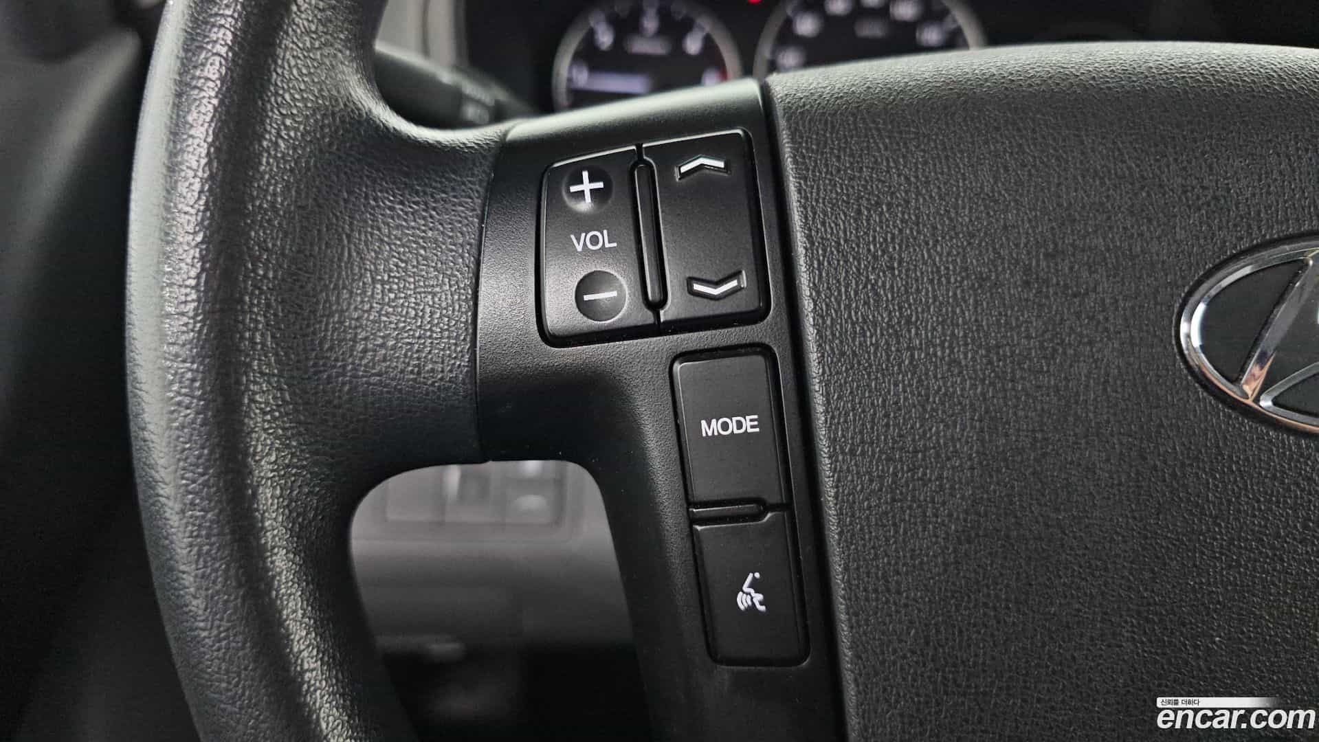 Starex Hyundai 2019.3-OPTION-020