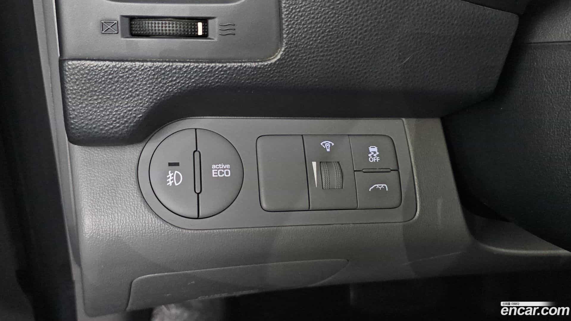 Starex Hyundai 2019.3-OPTION-021