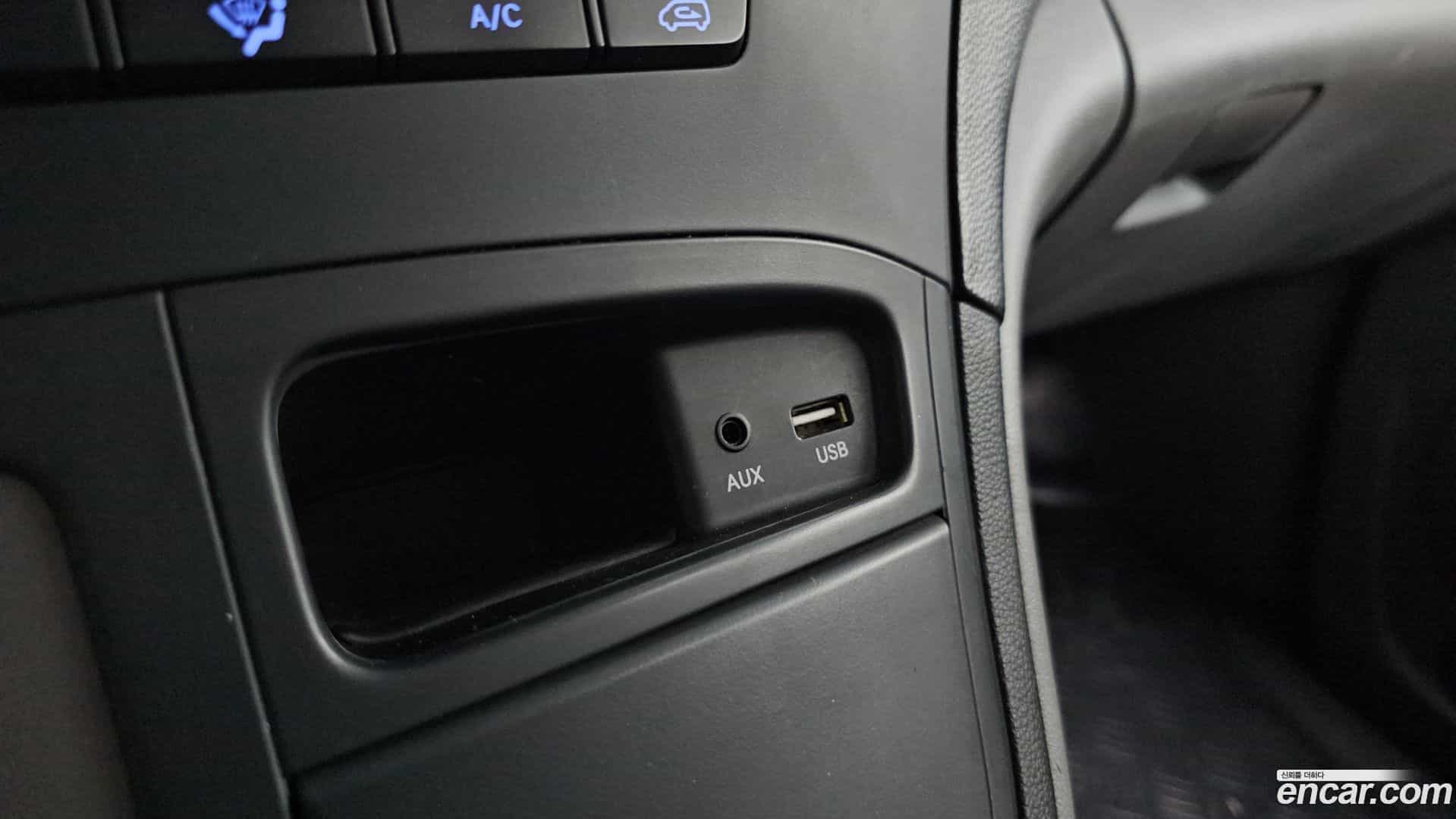 Starex Hyundai 2019.3-OPTION-042