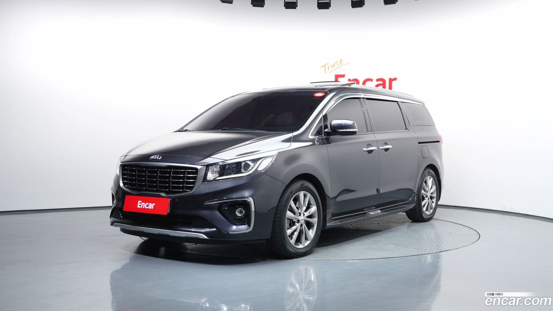 Main__Slider__Photo:Canival Kia 2018.11-0