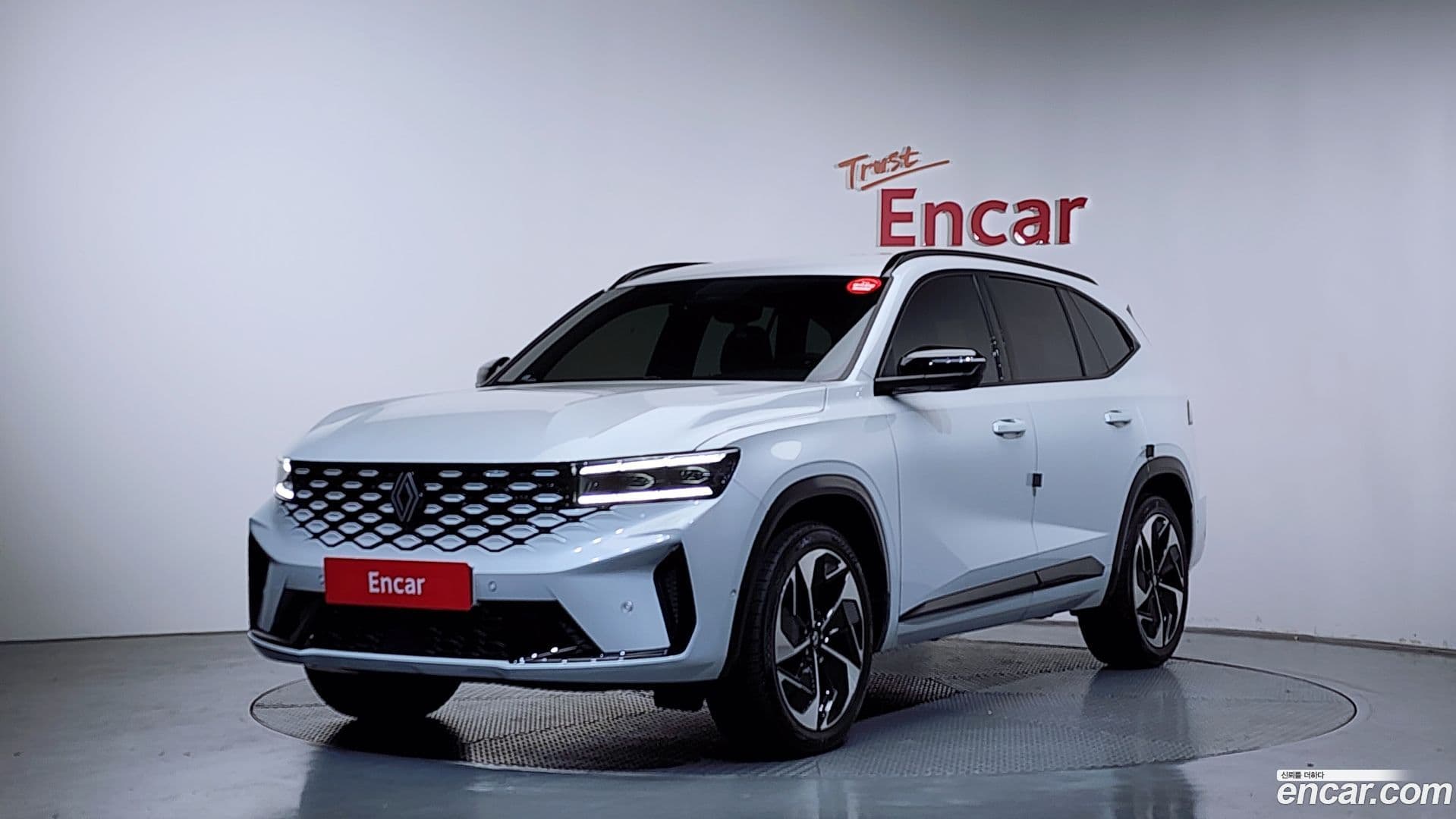 Main__Slider__Photo:Grand Koleos Renault Korea 2025.3-0