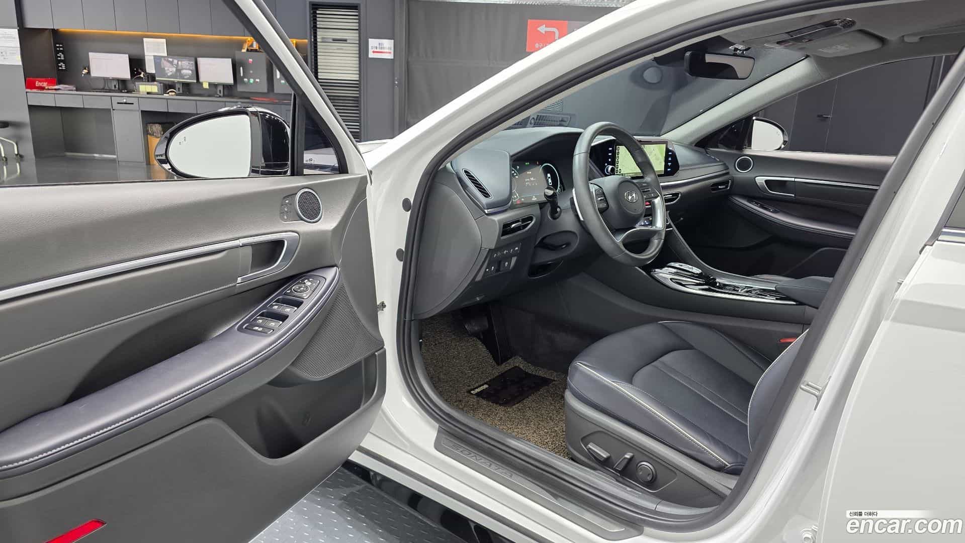 Sonata Hyundai 2023.0-INNER-010