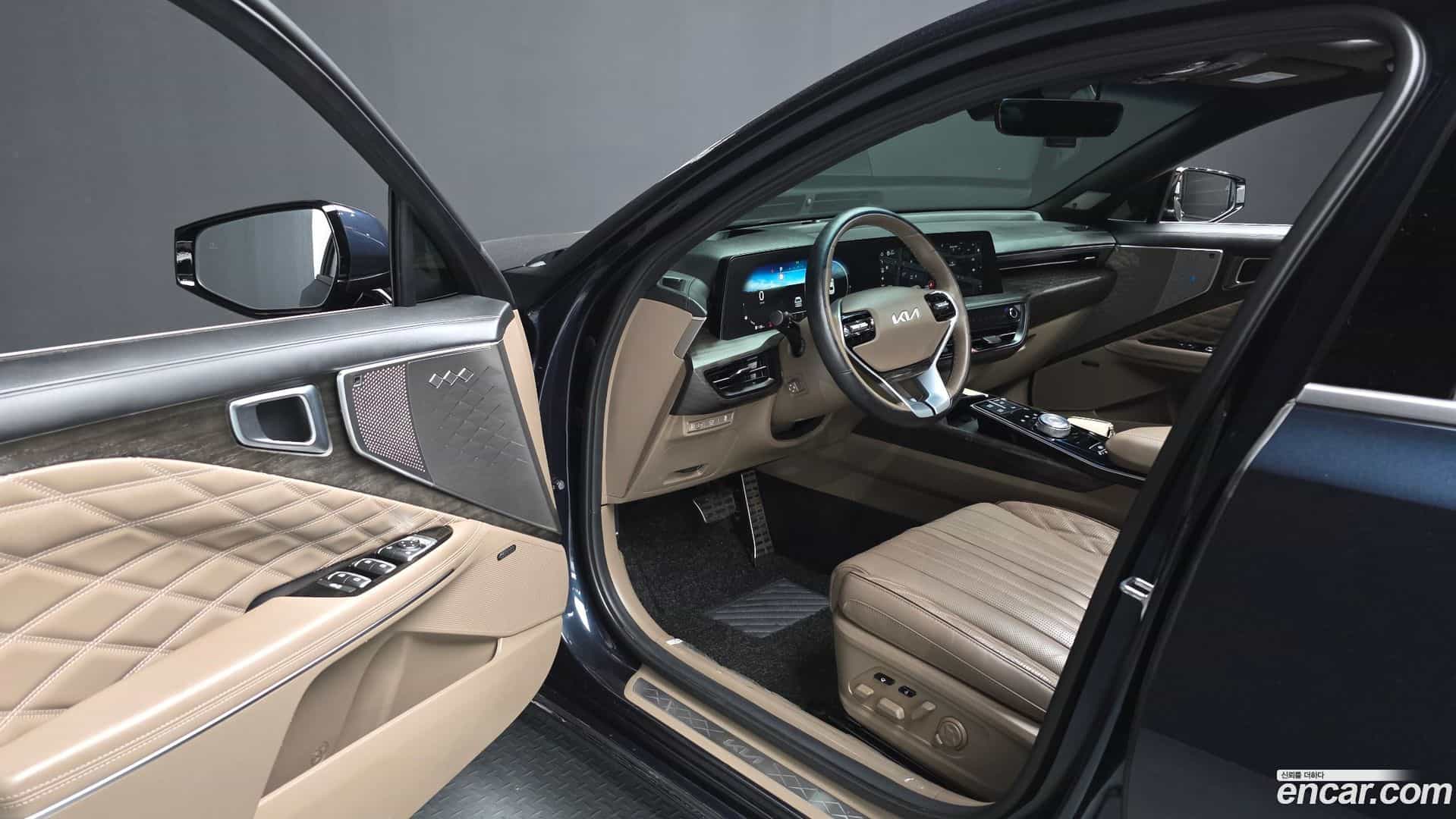 K8 Kia 2023.1-INNER-010
