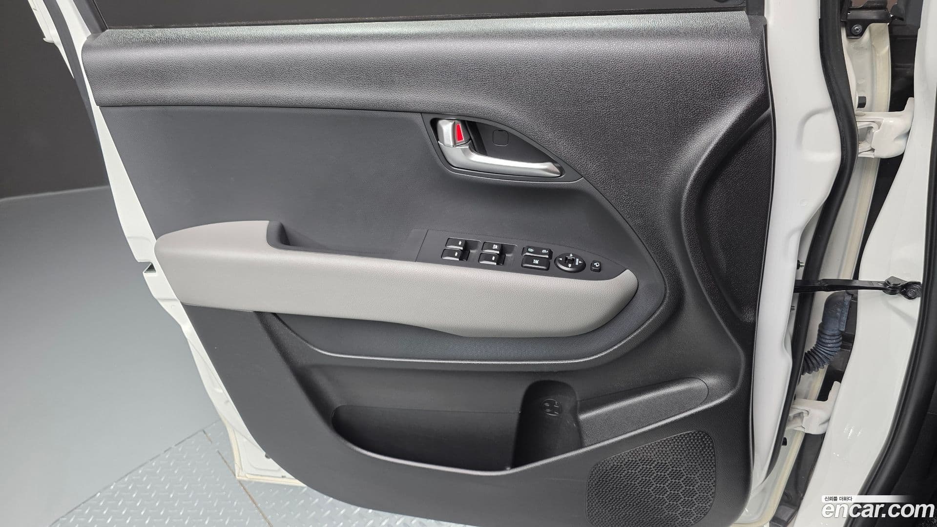 Main__Slider__Photo:RAY Kia 2024.3-23