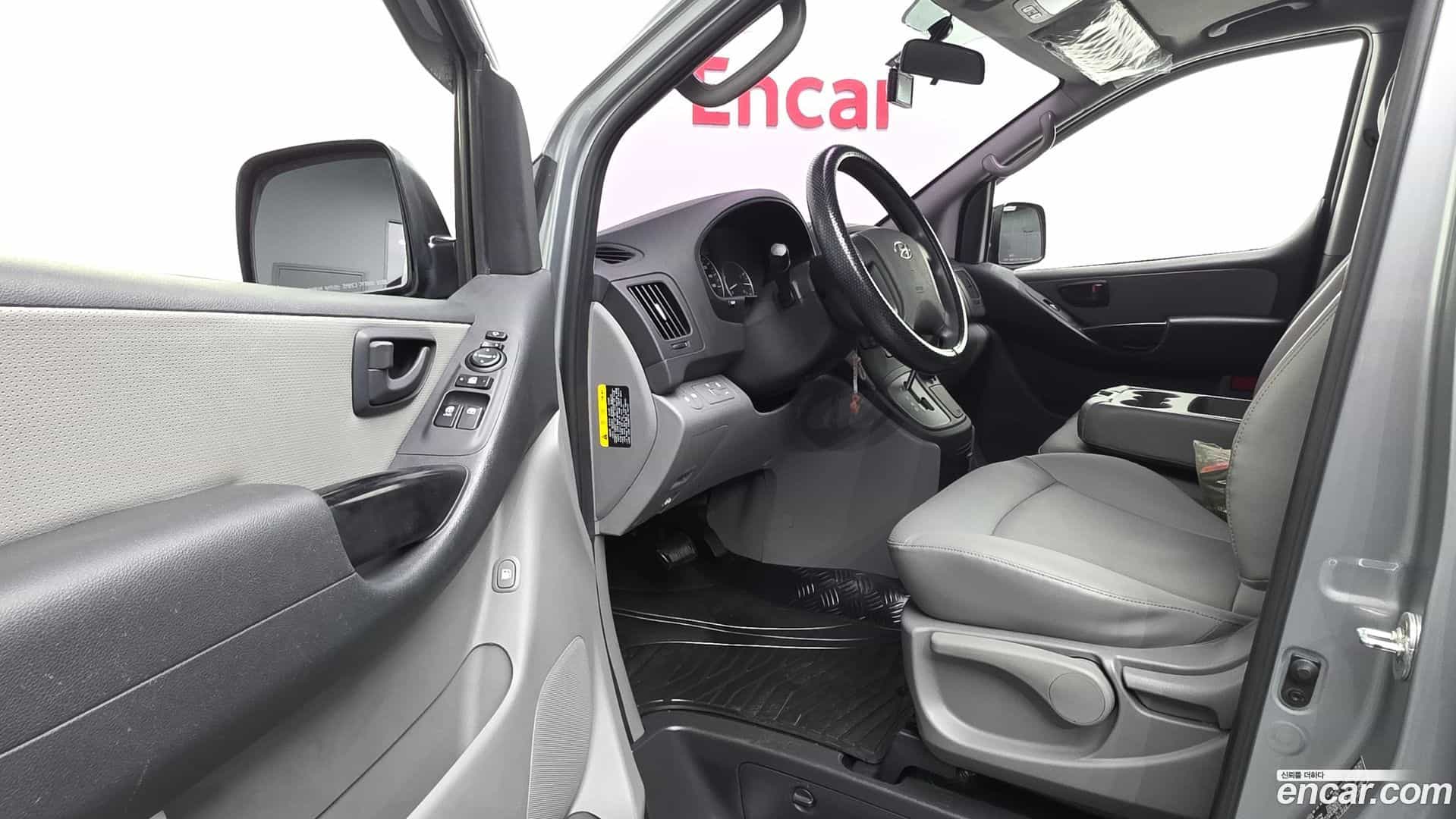 Starex Hyundai 2016.11-INNER-010