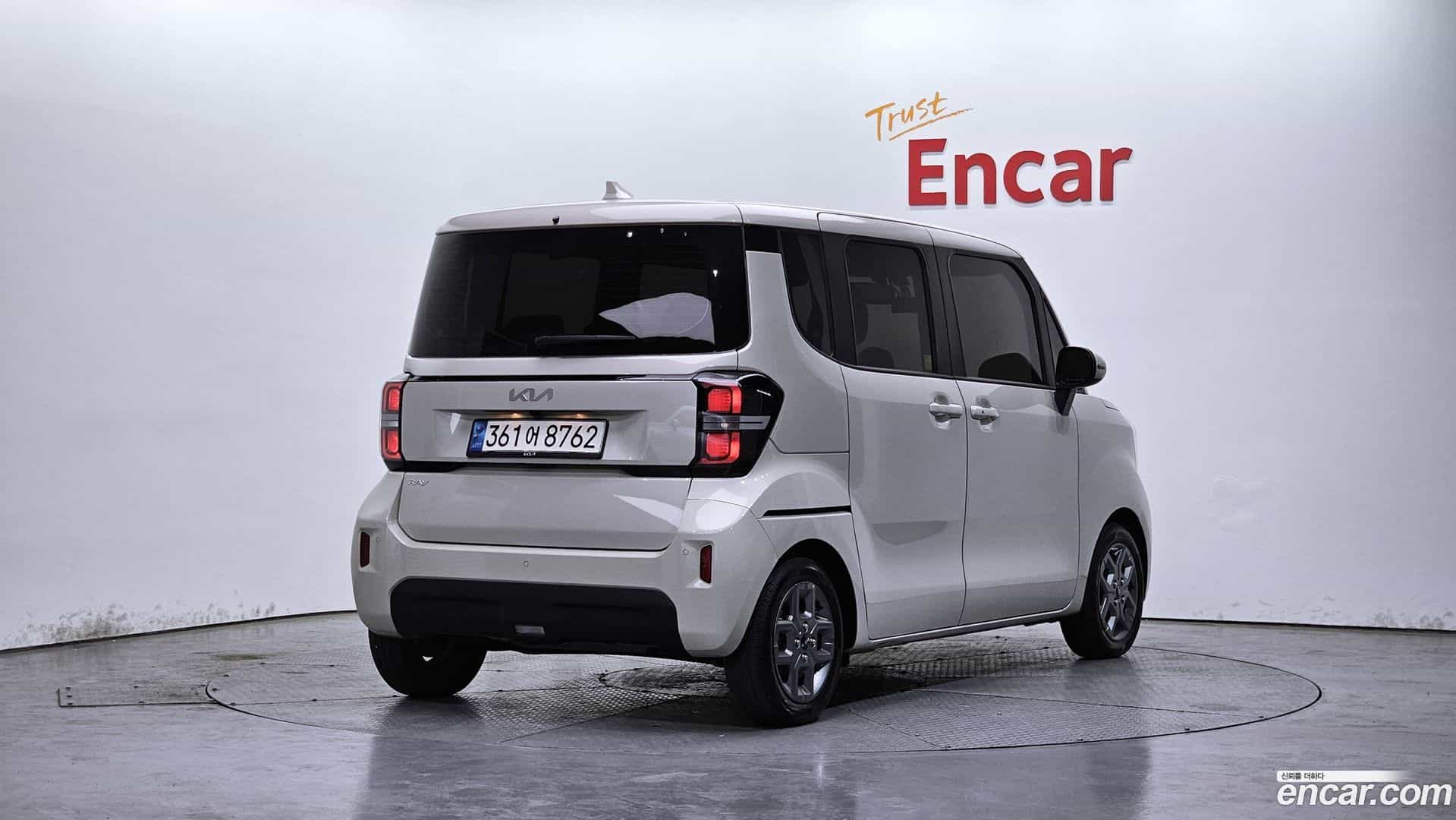 RAY Kia 2023.2-OUTER-002