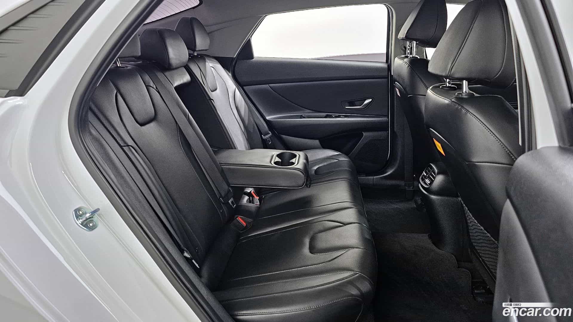 AVANTE Hyundai 2023.1-OPTION-016