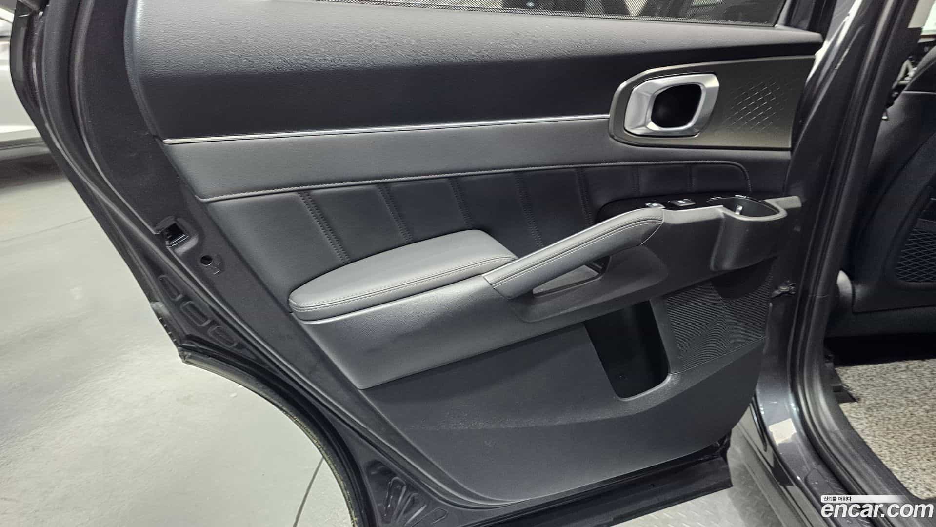 Sorento Kia 2021.1-INNER-035