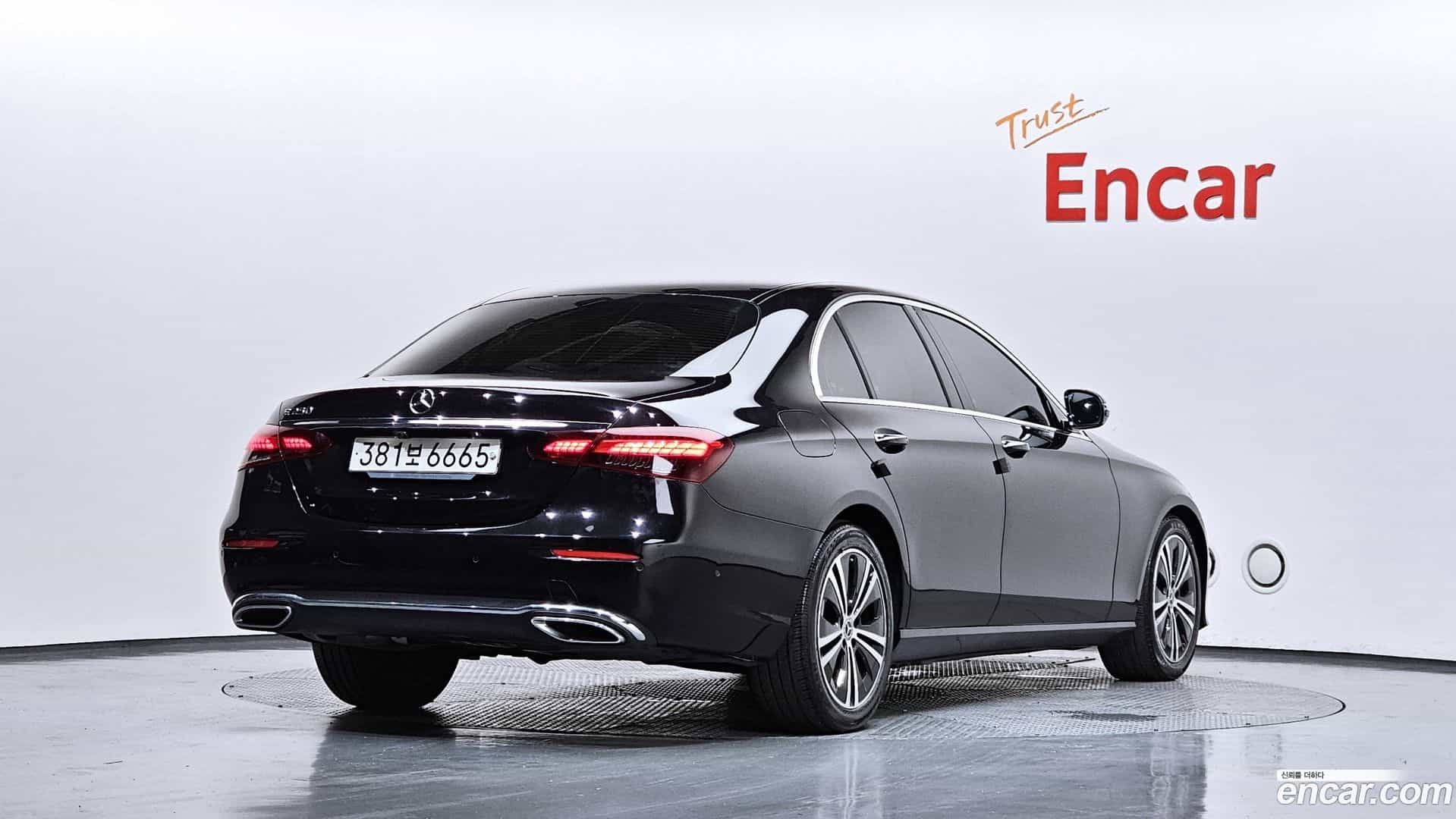 E-Class Mercedes-Benz 2021.4-OUTER-002
