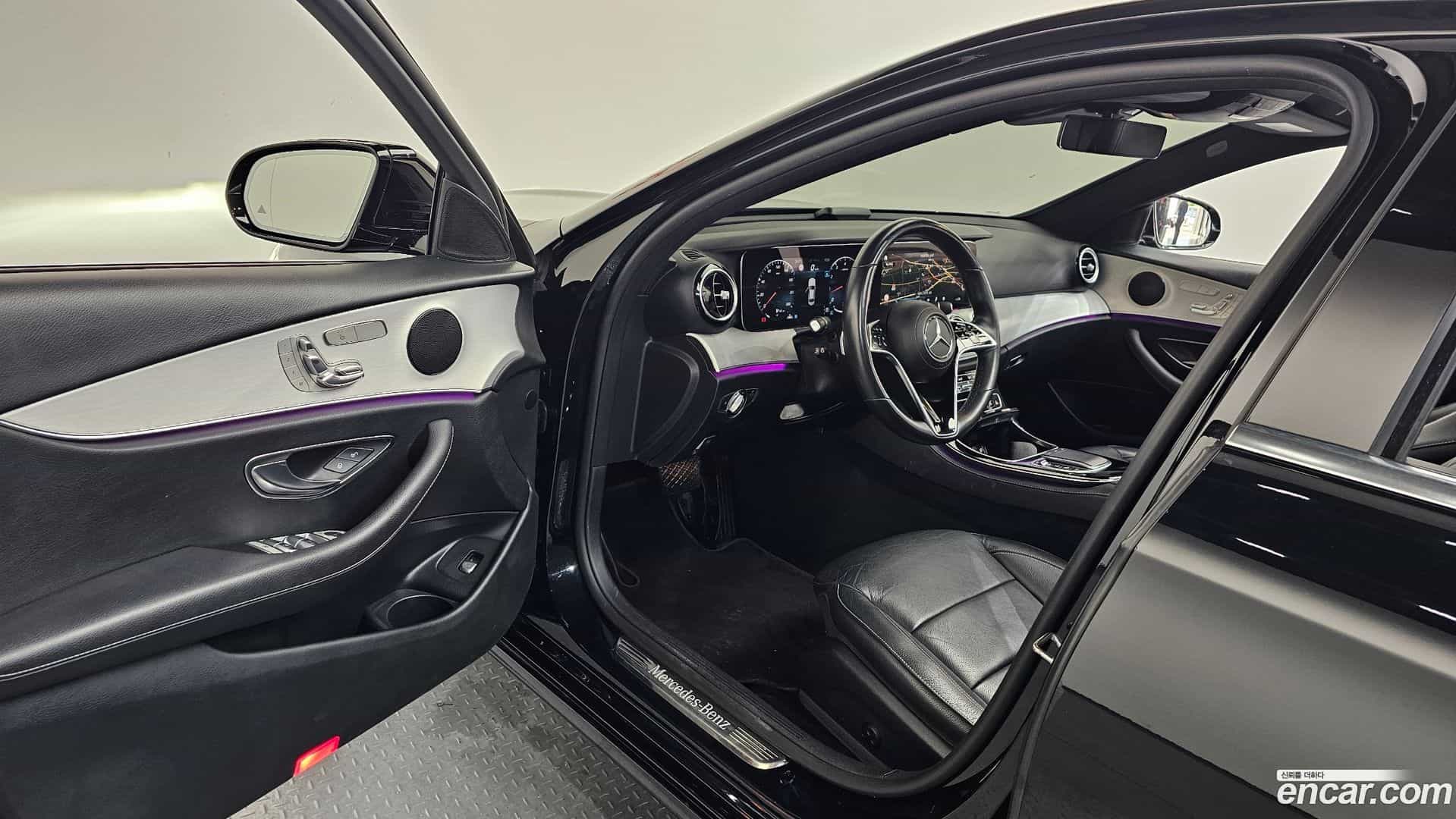 E-Class Mercedes-Benz 2021.4-INNER-010