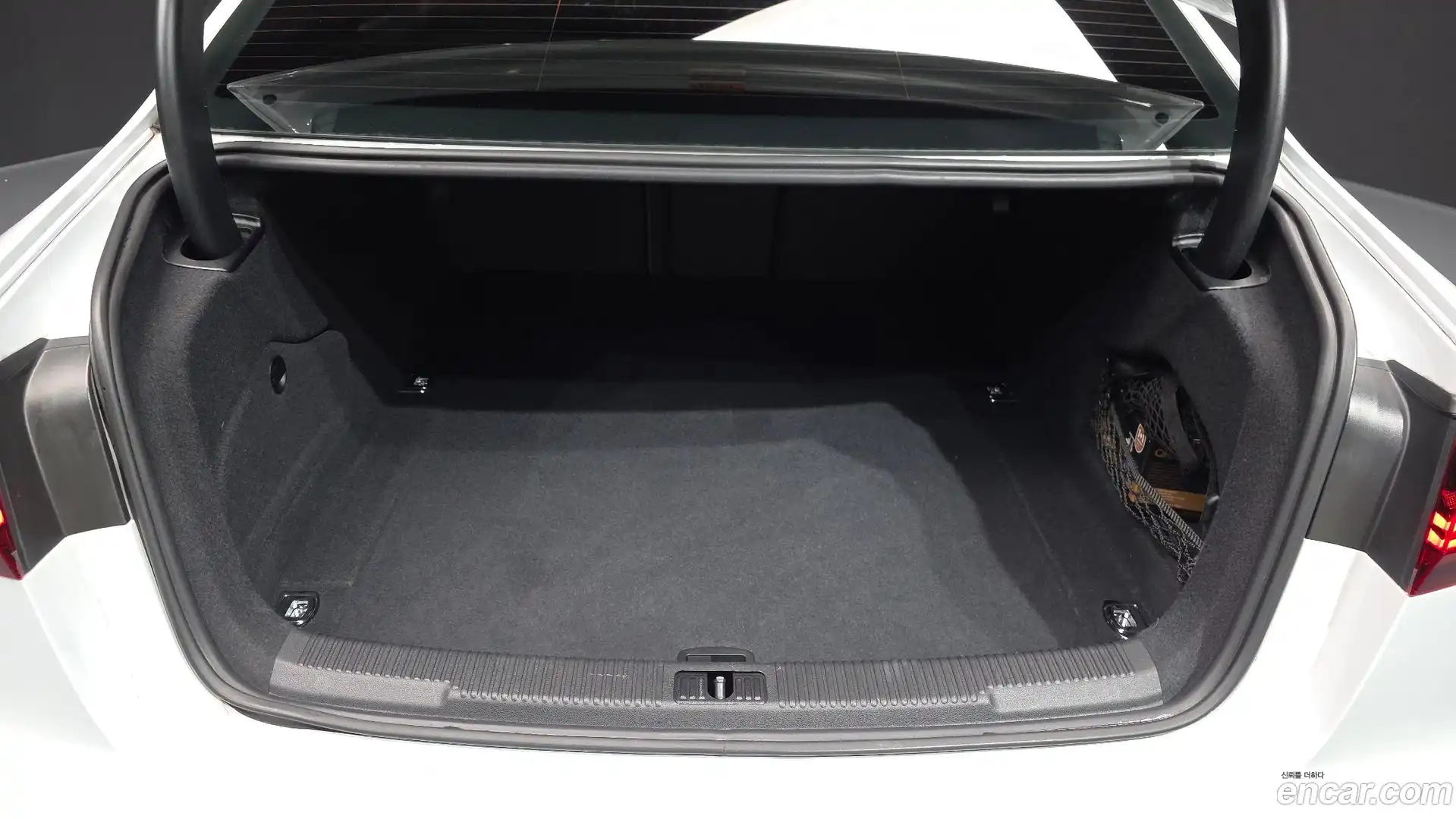 A6 Audi 2018.3-OPTION-024