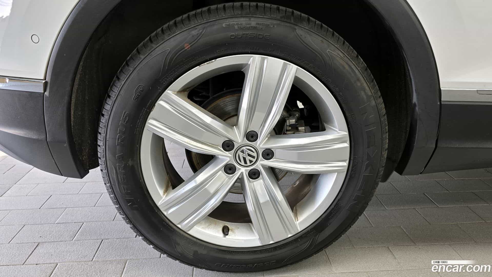 Tiguan Volkswagen 2020.6-OUTER-005