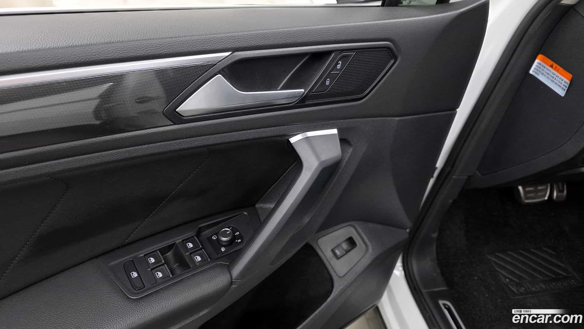Tiguan Volkswagen 2020.6-OPTION-045