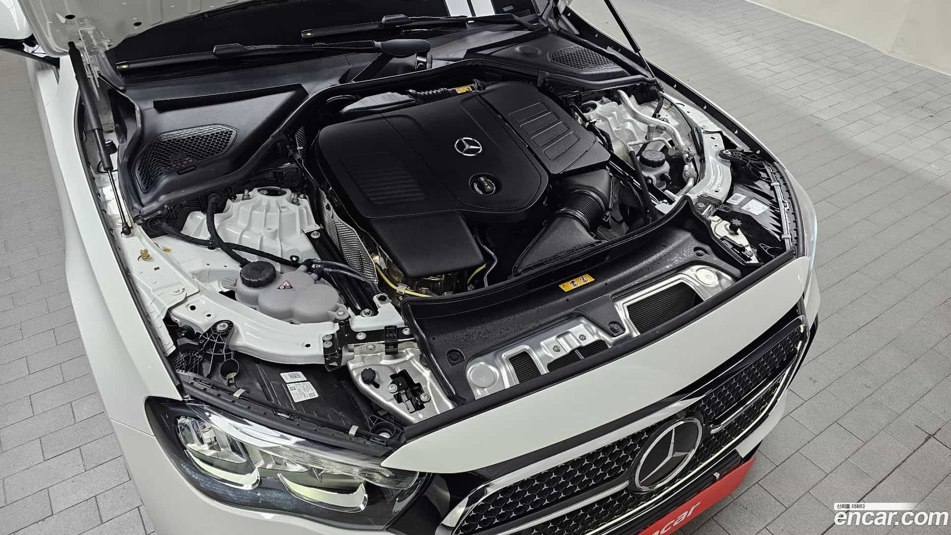 E-Class Mercedes-Benz 2025.9-OUTER-006
