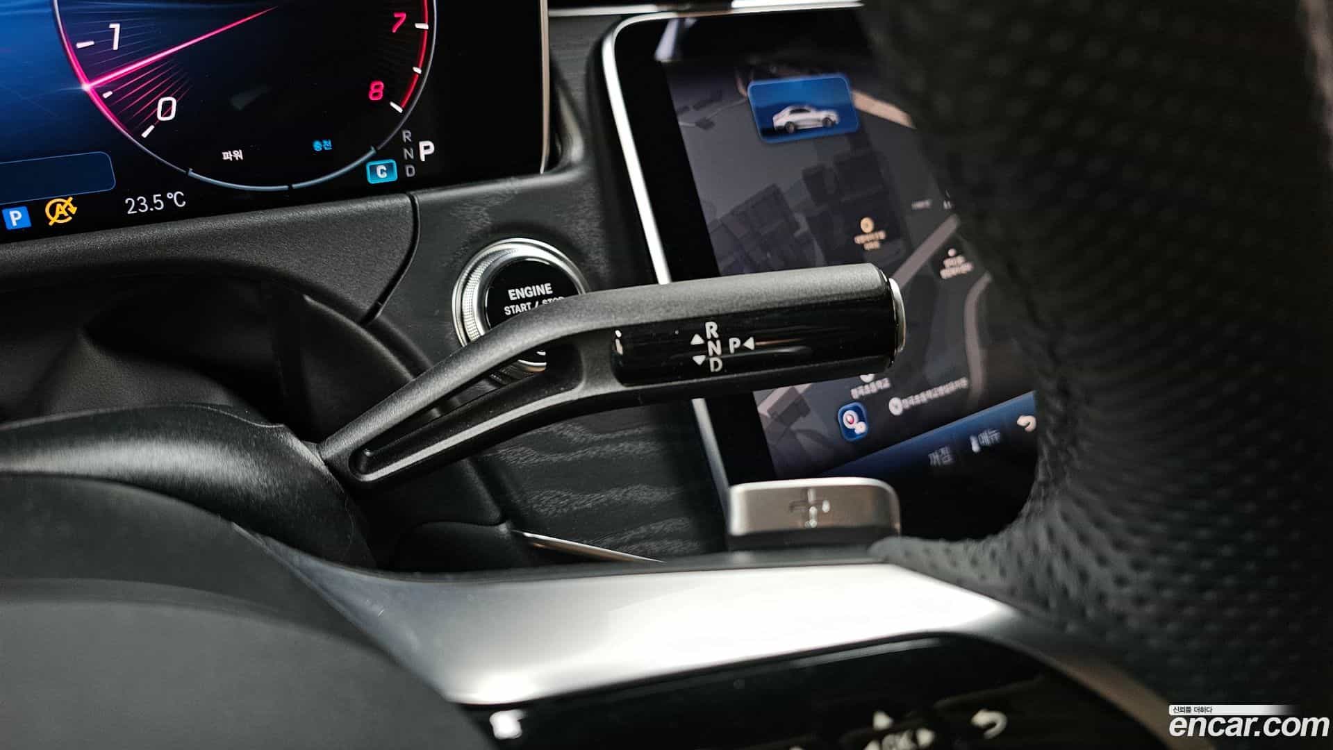 E-Class Mercedes-Benz 2025.9-INNER-009