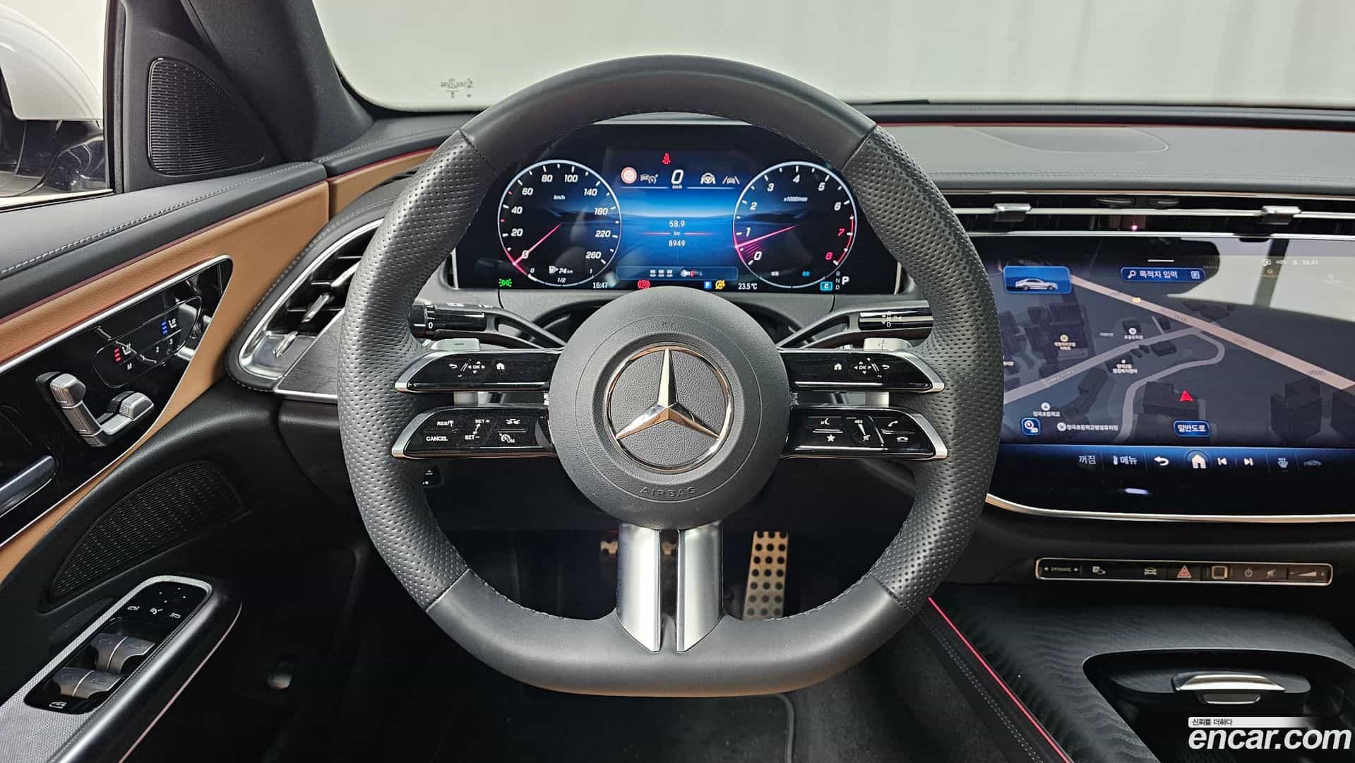 E-Class Mercedes-Benz 2025.9-OPTION-017