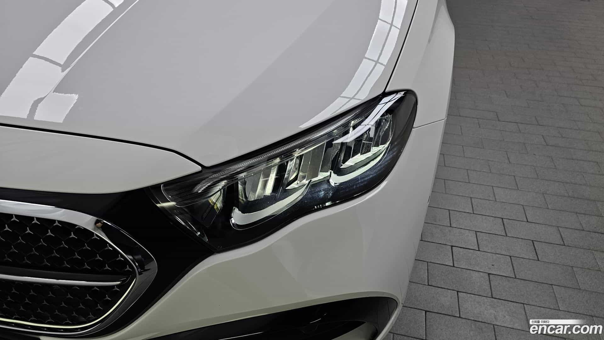 E-Class Mercedes-Benz 2025.9-OUTER-032
