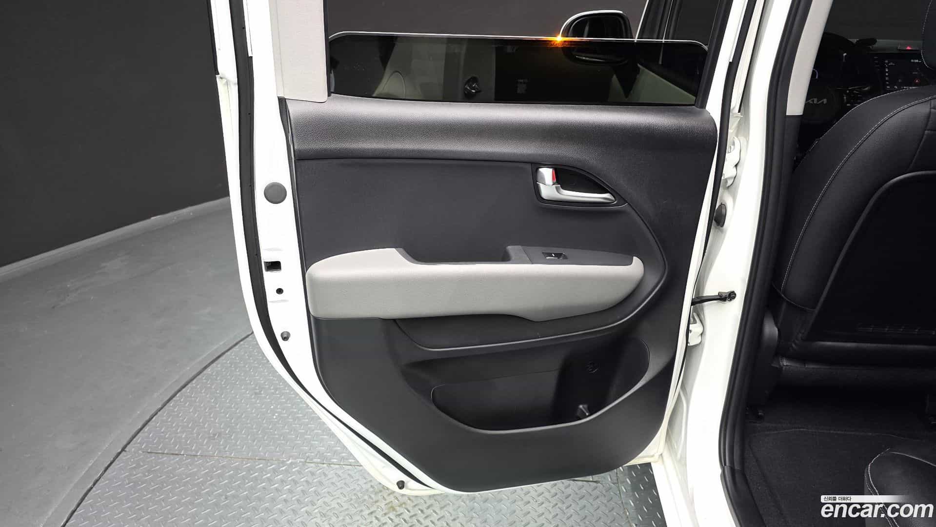 RAY Kia 2023.11-INNER-035