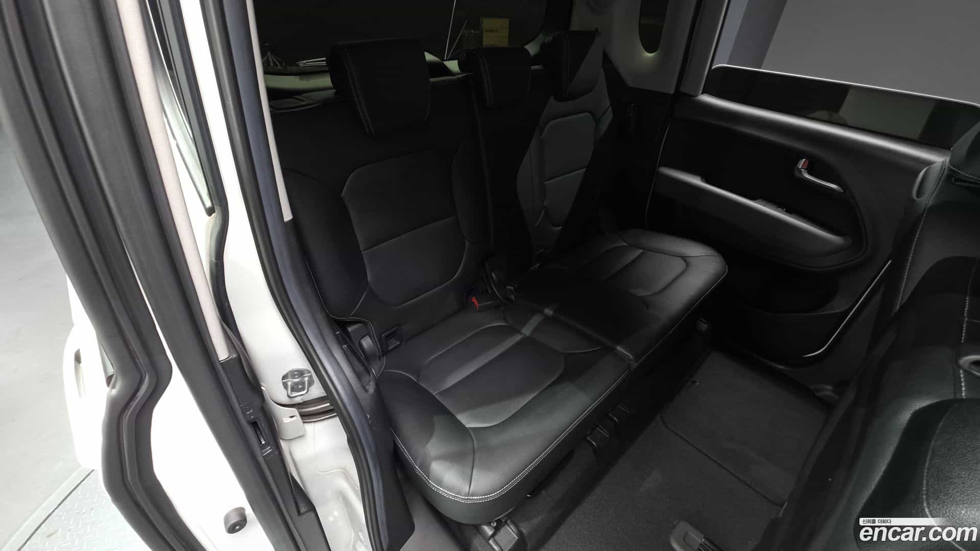 RAY Kia 2023.11-INNER-036