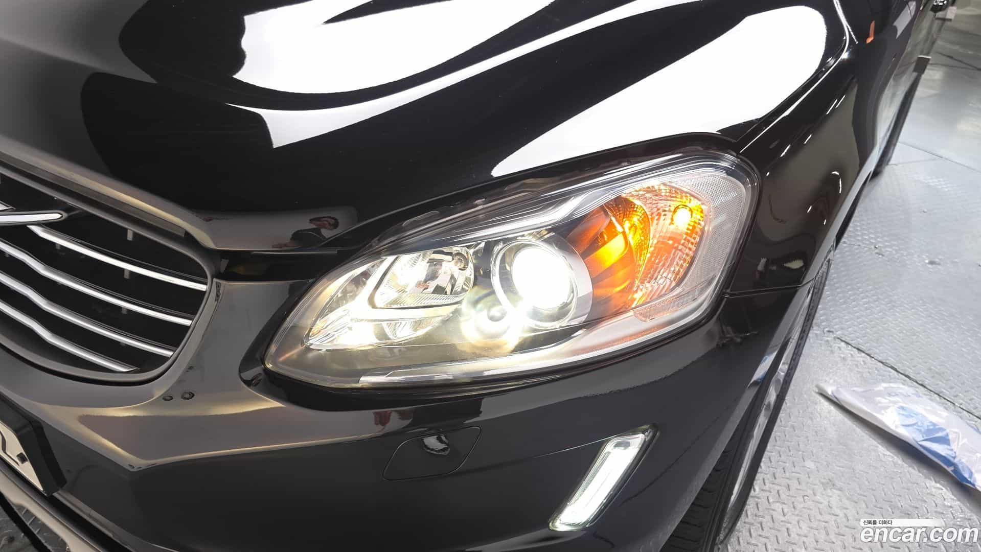 XC60 Volvo 2017.3-OUTER-032