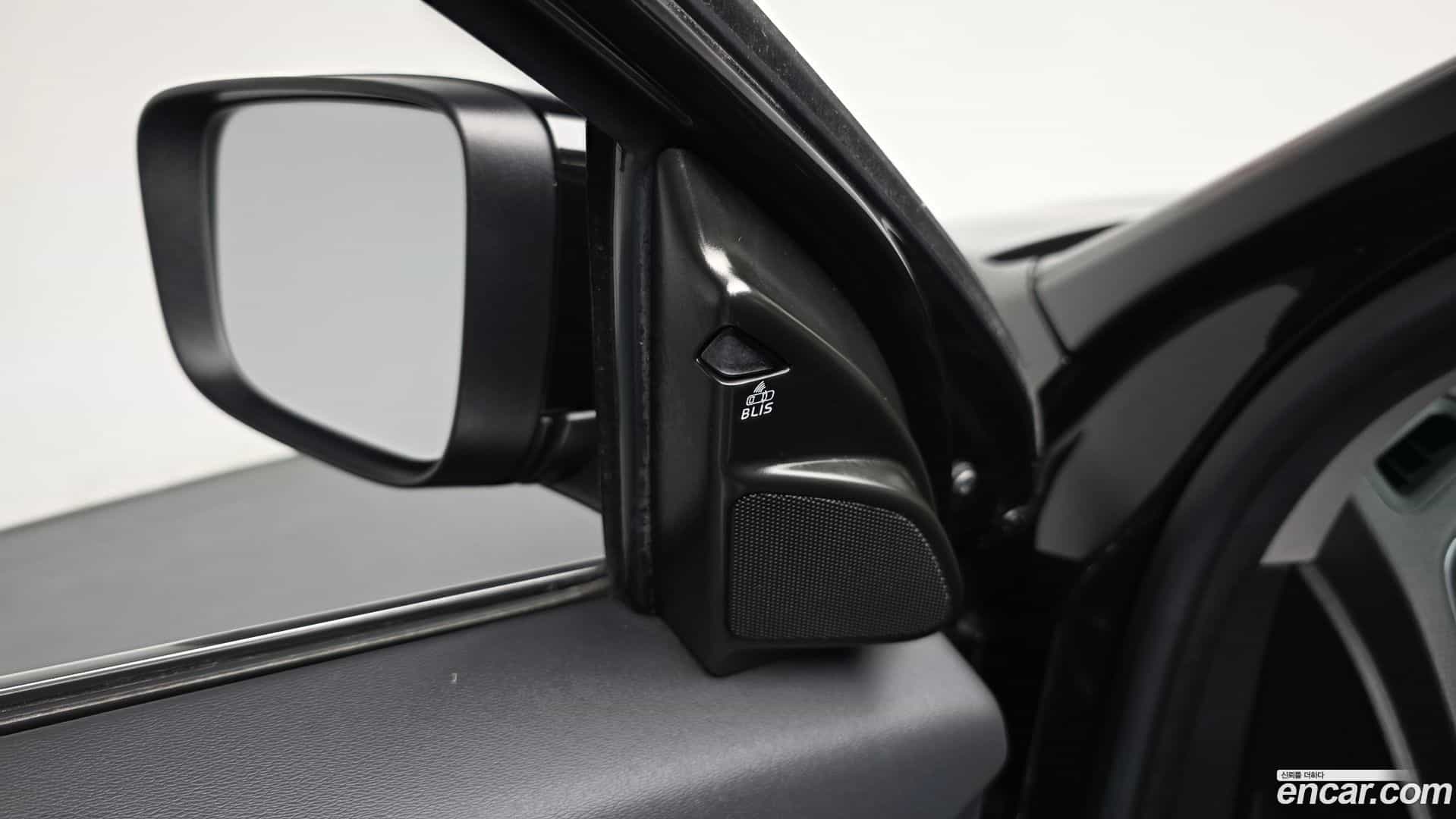 XC60 Volvo 2017.3-OPTION-046