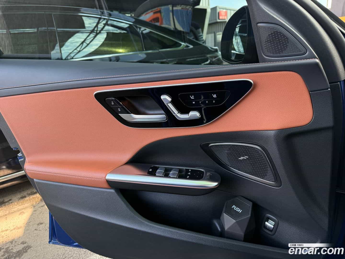 C-Class Mercedes-Benz 2022.3-OPTION-015