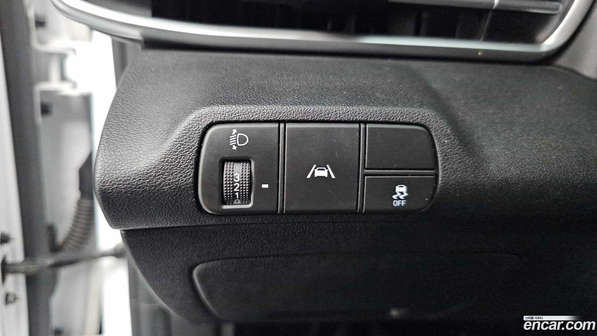AVANTE Hyundai 2020.8-OPTION-021