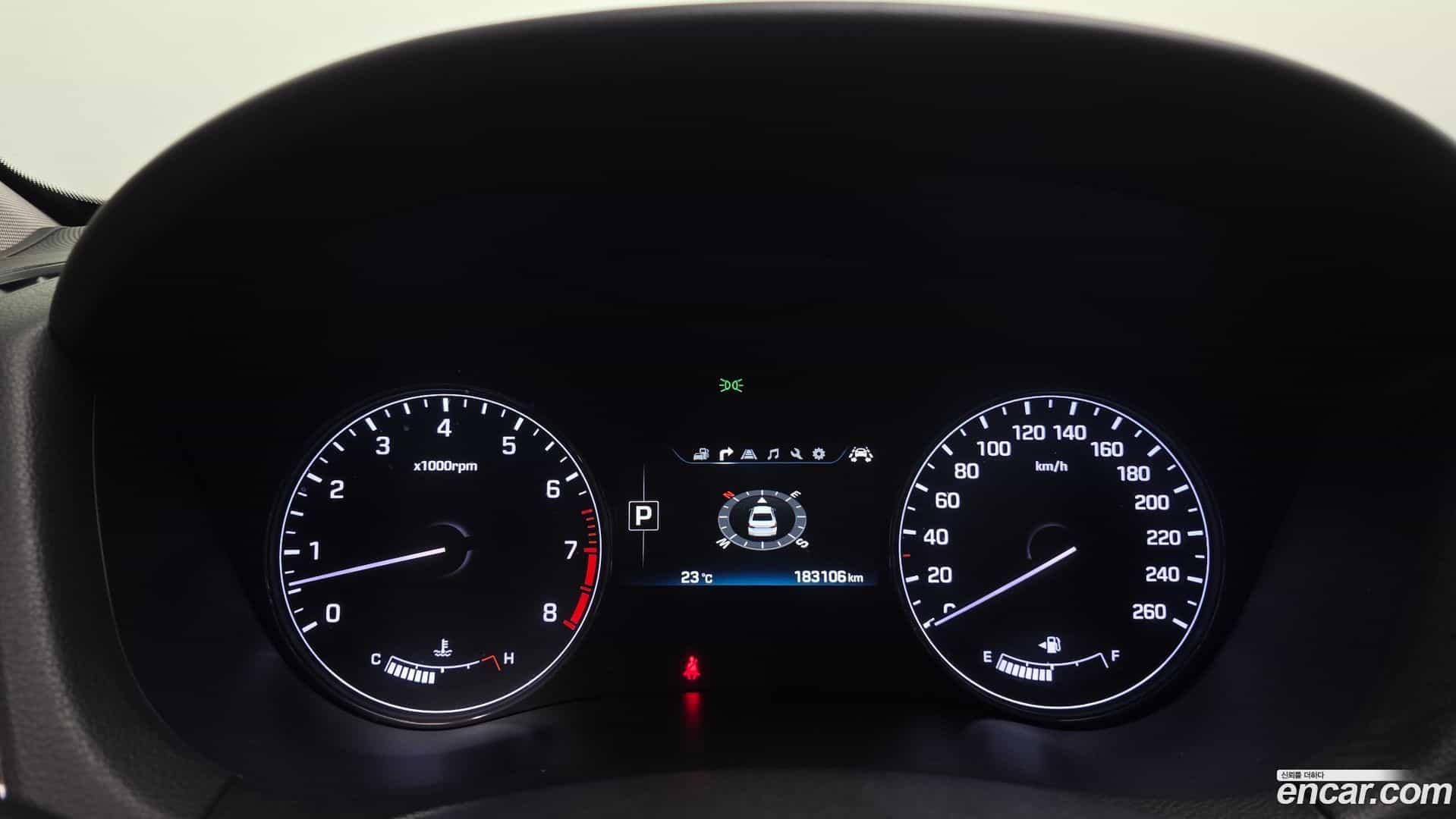 Genesis Hyundai 2016.5-INNER-008