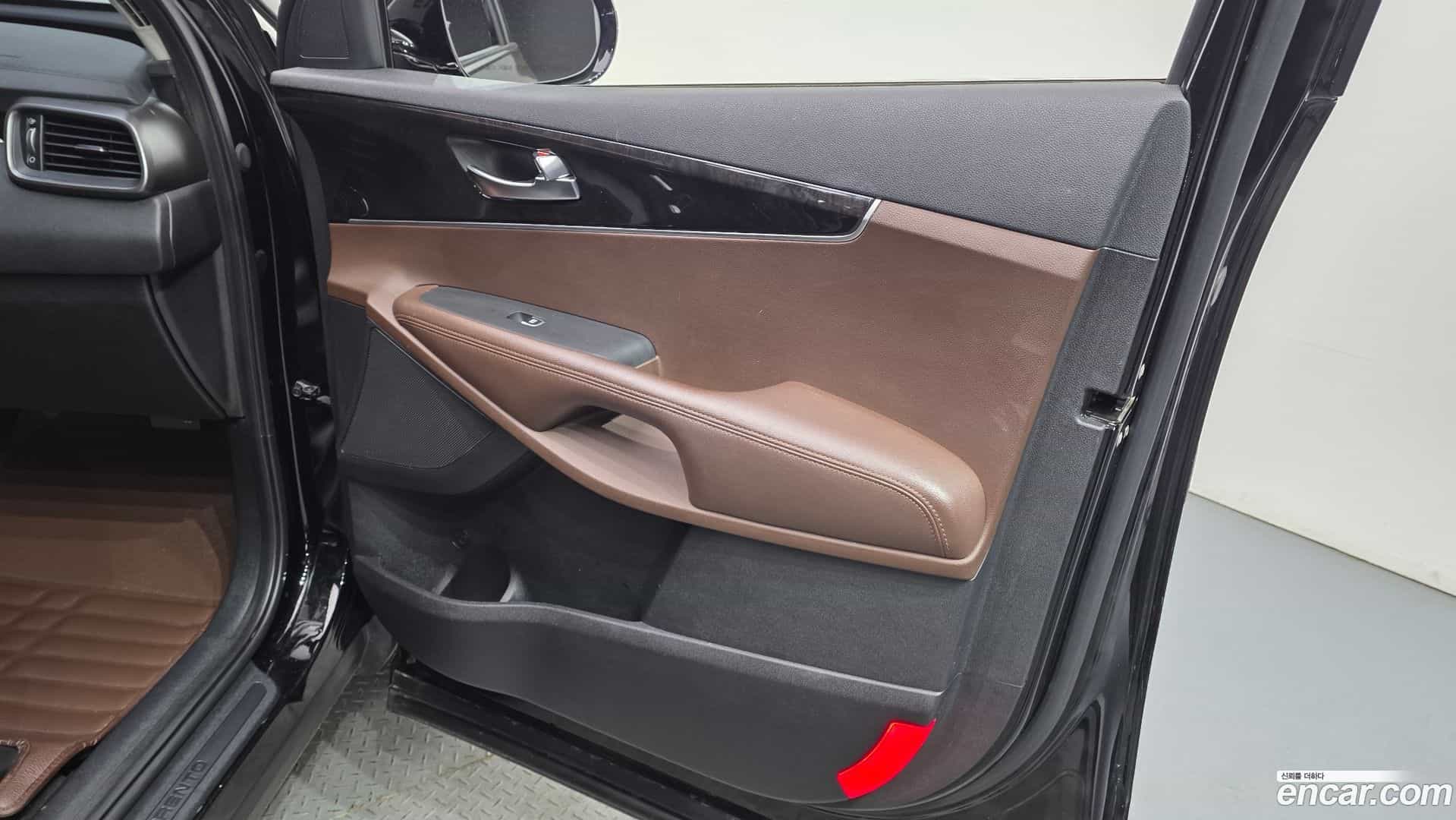 Sorento Kia 2015.7-INNER-034